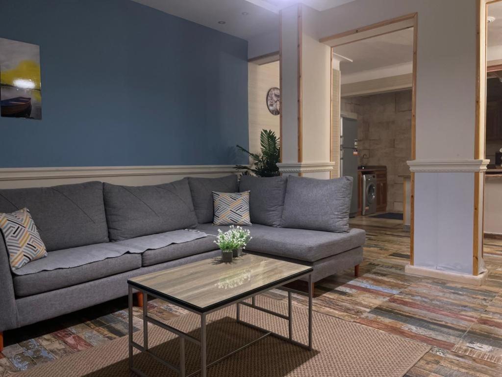 Apartment with Sea View - Photo 28