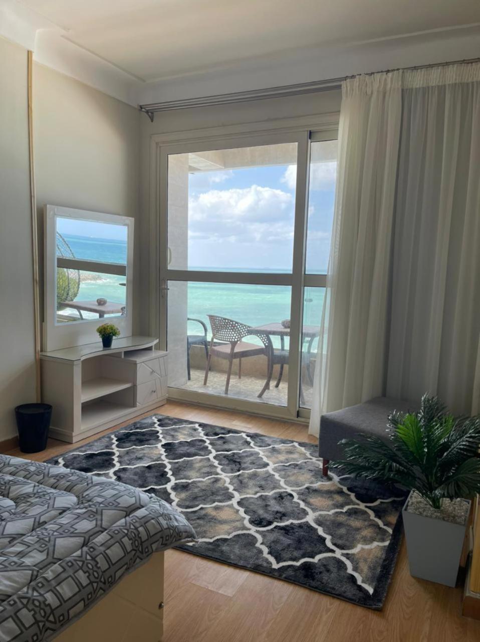 Apartment with Sea View - Photo 112