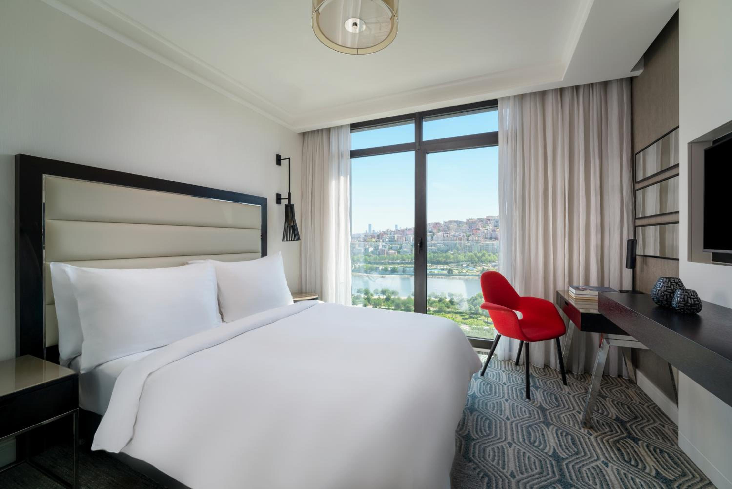 Superior Queen Room with Sea View photo 1