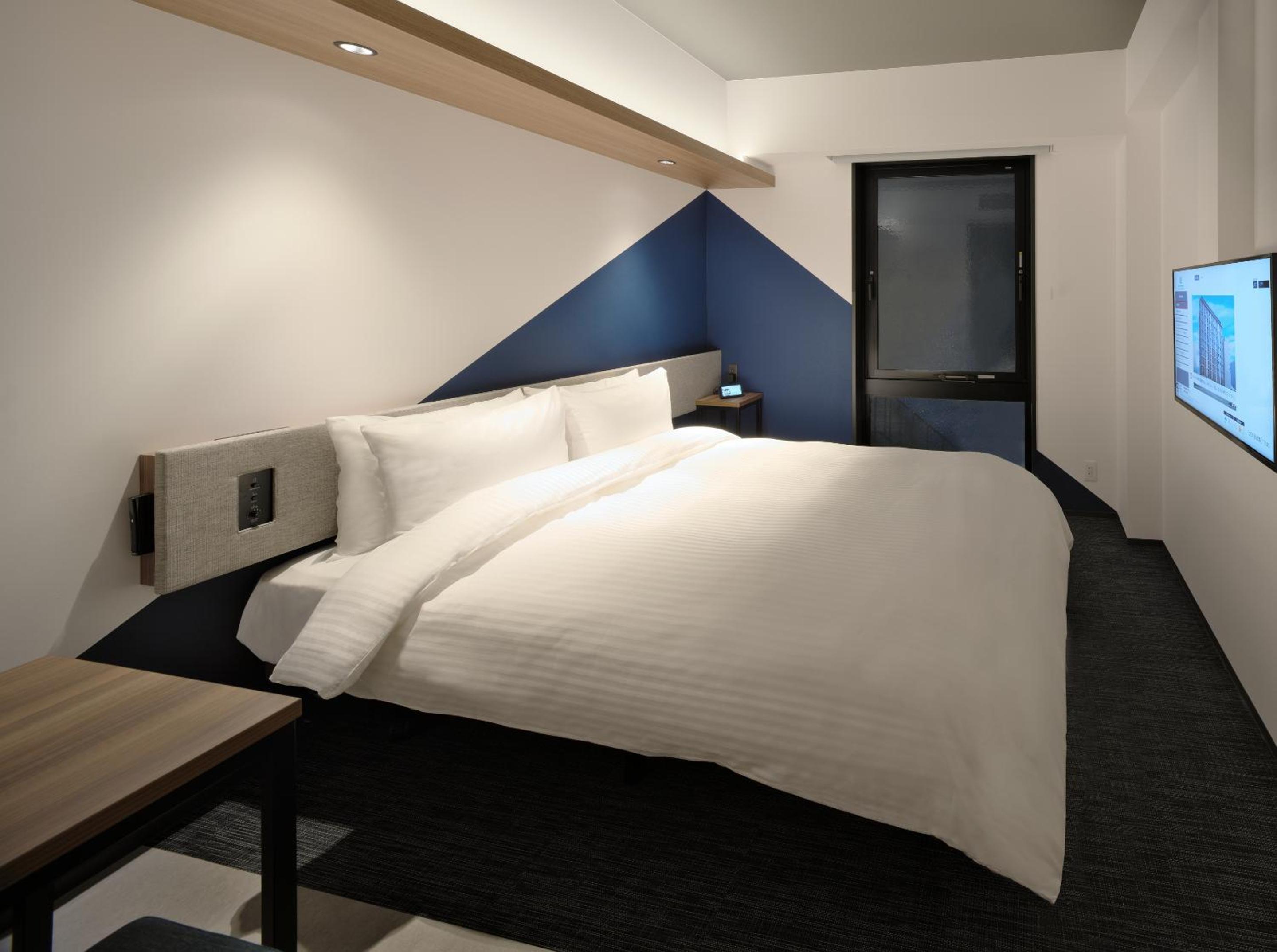 Standard Double Room A with Complimentary Breakfast - Non-Smoking - Photo 1