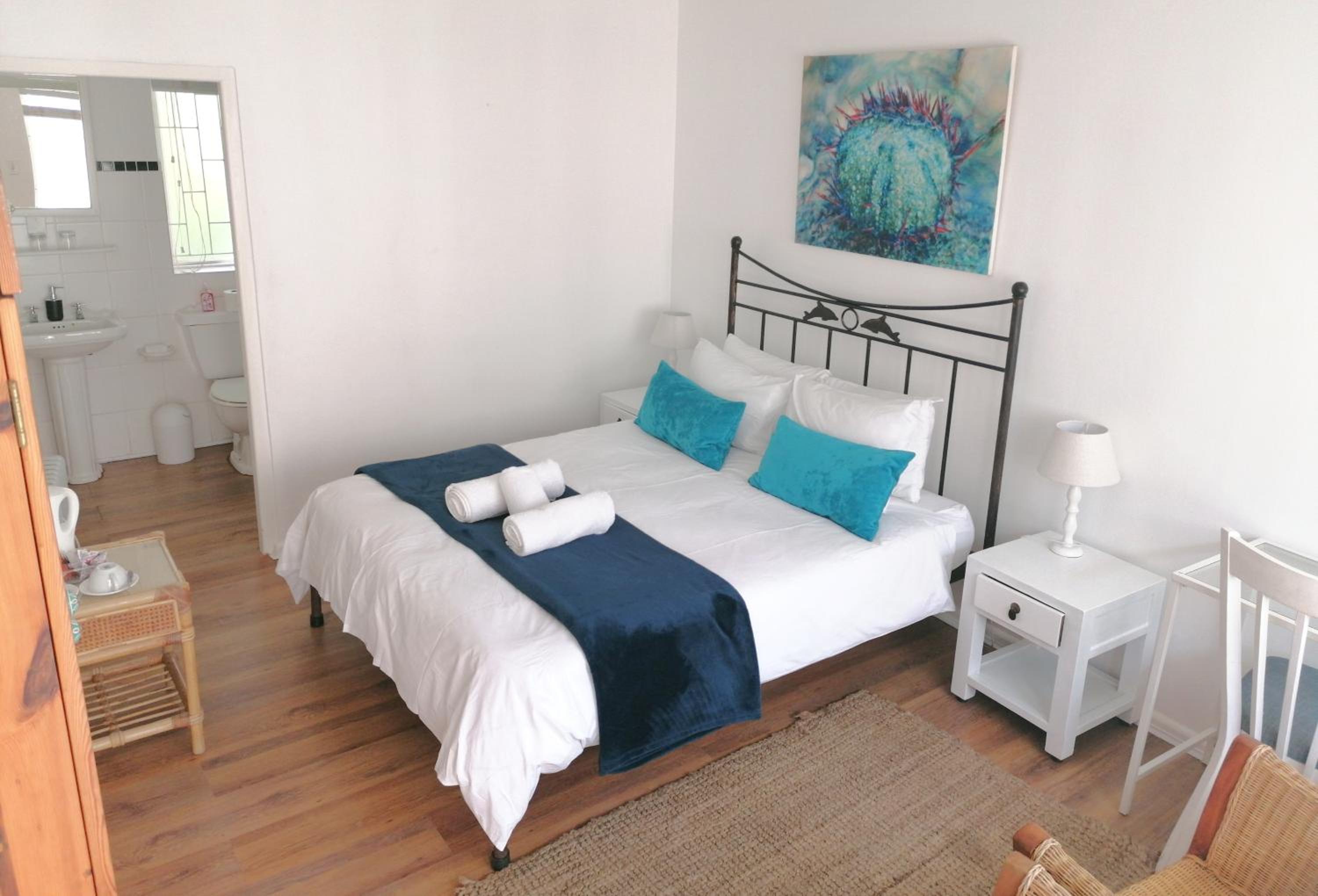 Double Room with Courtyard View - Photo 15