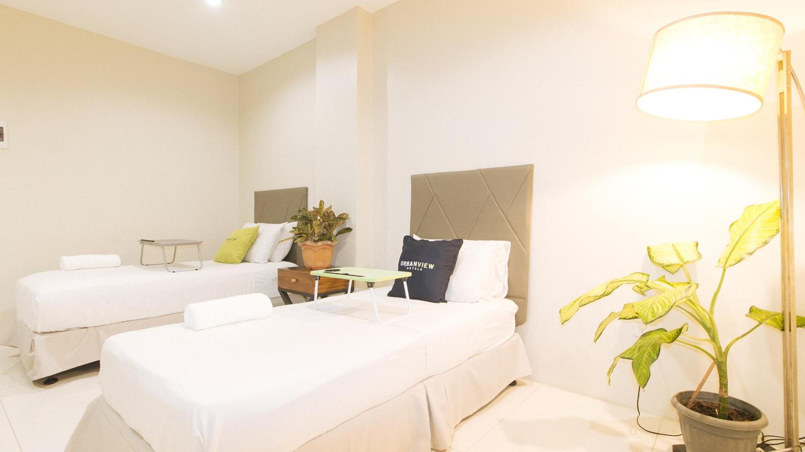 Deluxe Room - Photo 3