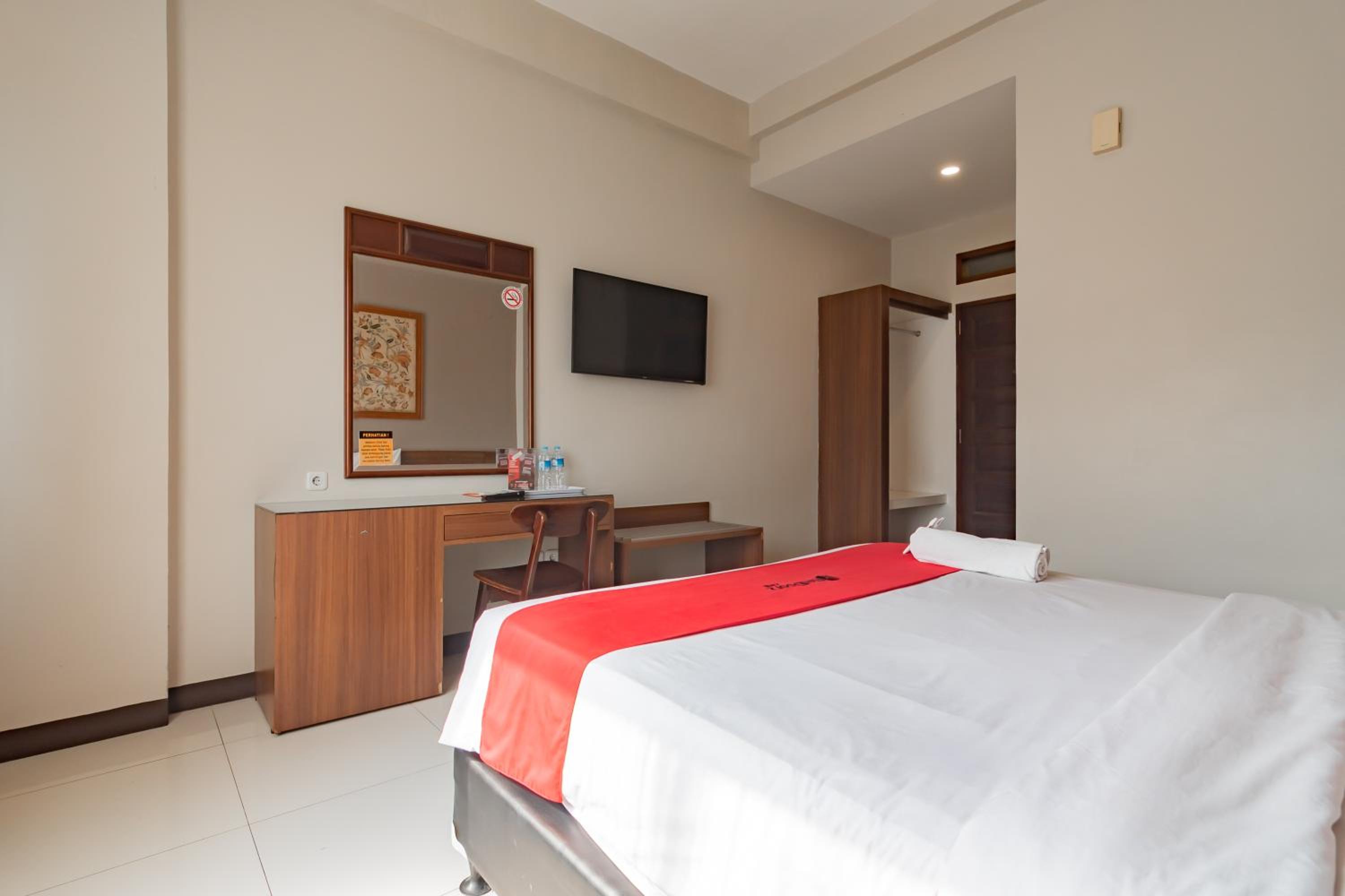 Double Room - Photo 2