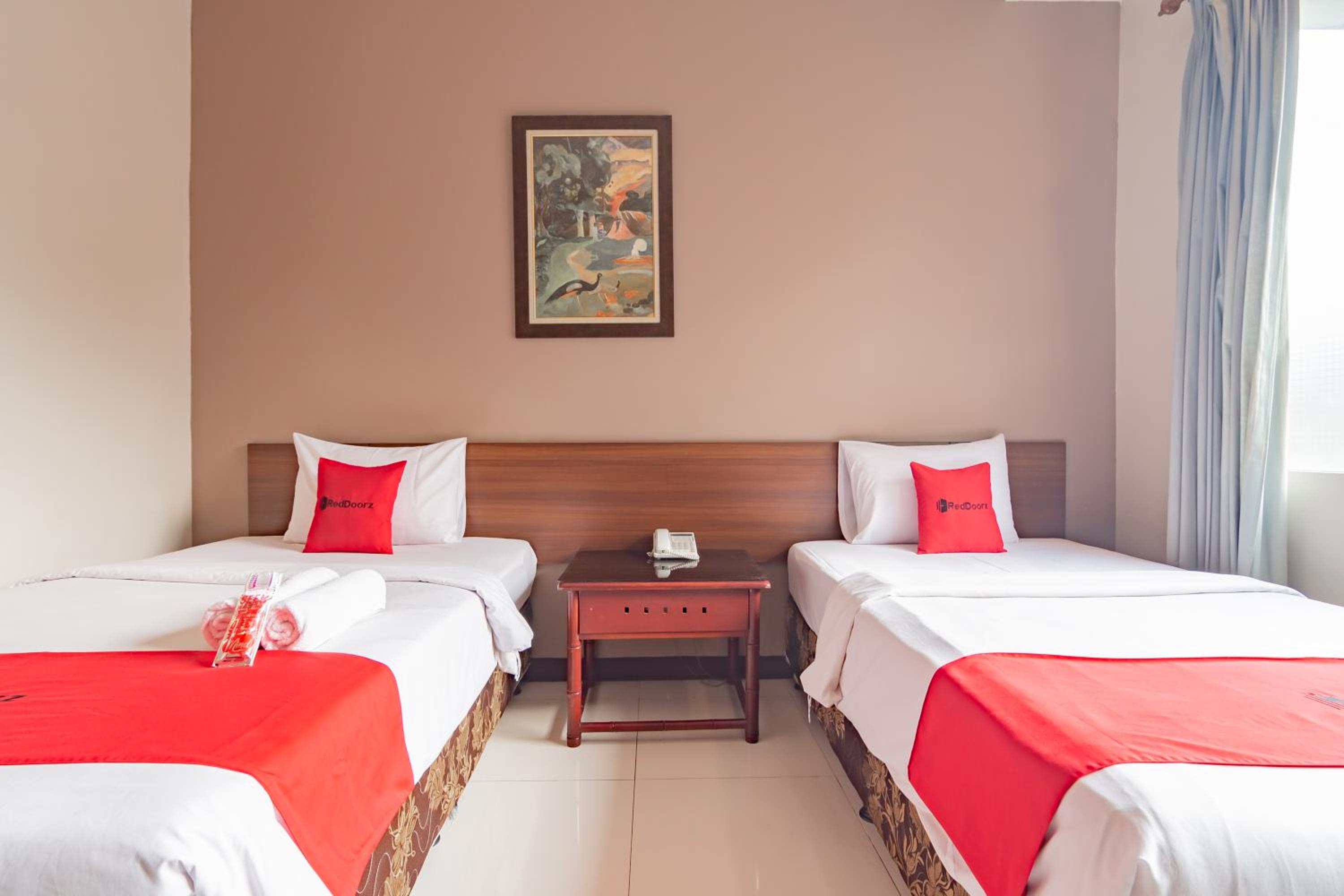 Twin Room - Photo 9