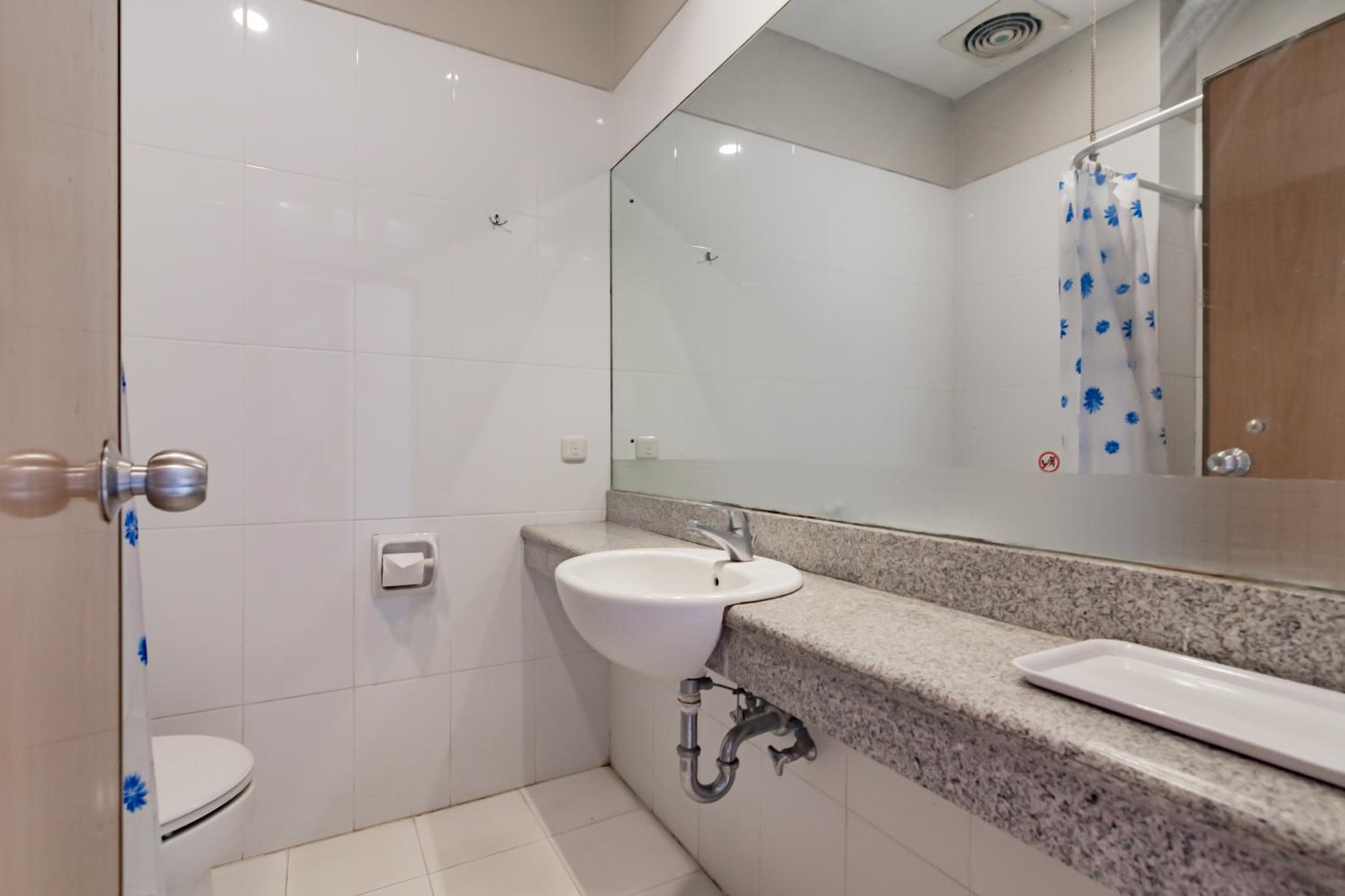 Double Room - Photo 9