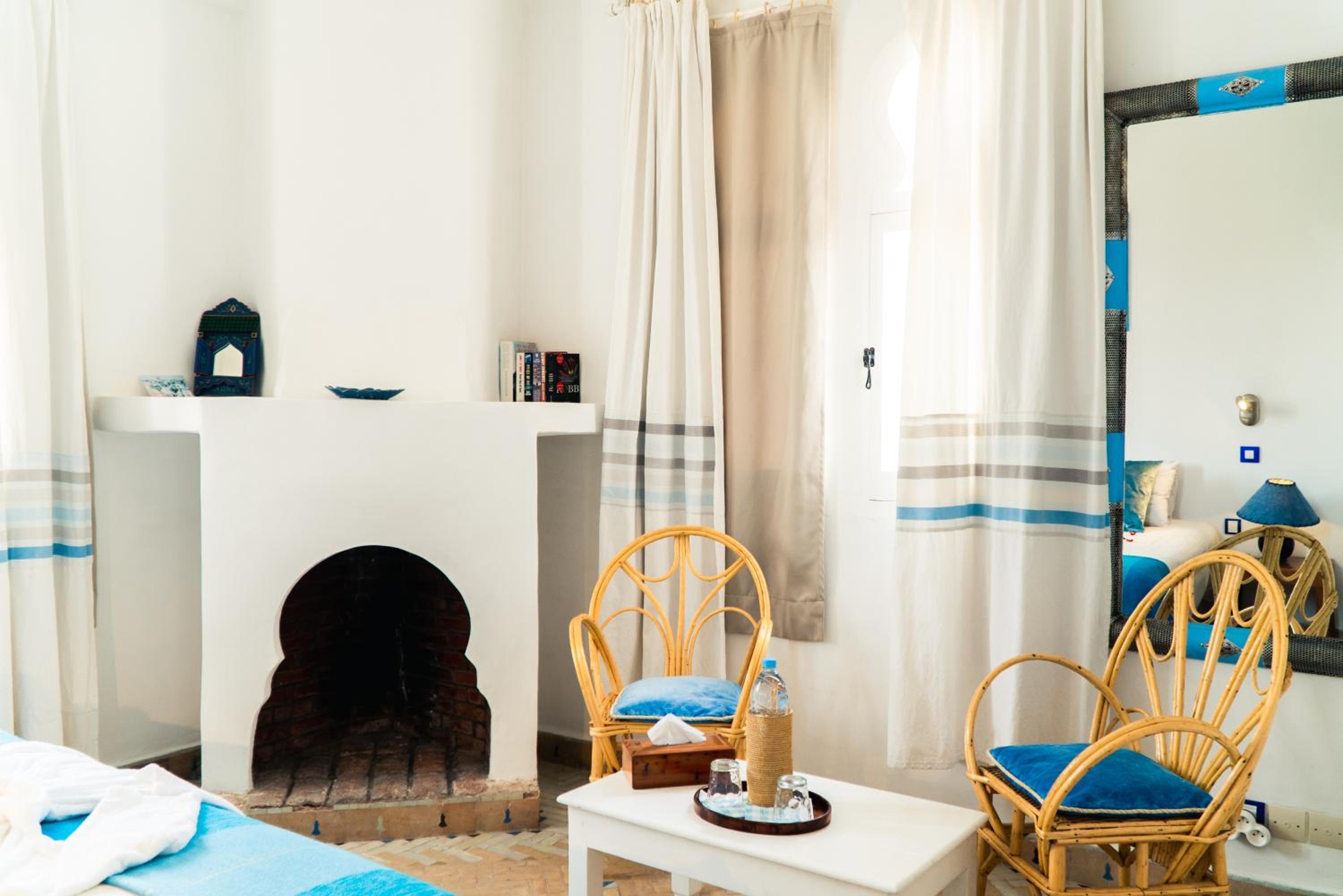 Superior Double or Twin Room - Photo 14