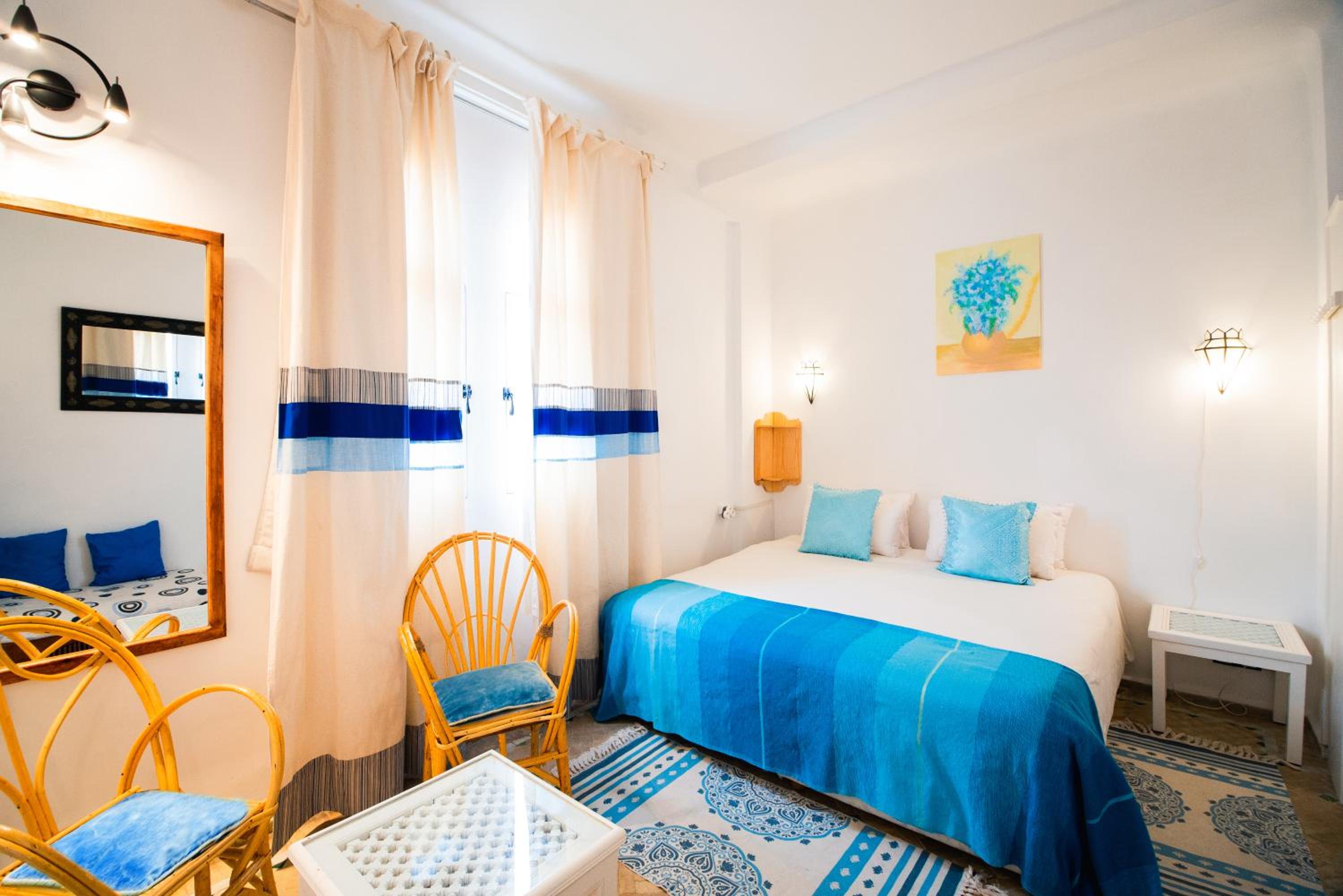 Superior Double or Twin Room - Photo 10