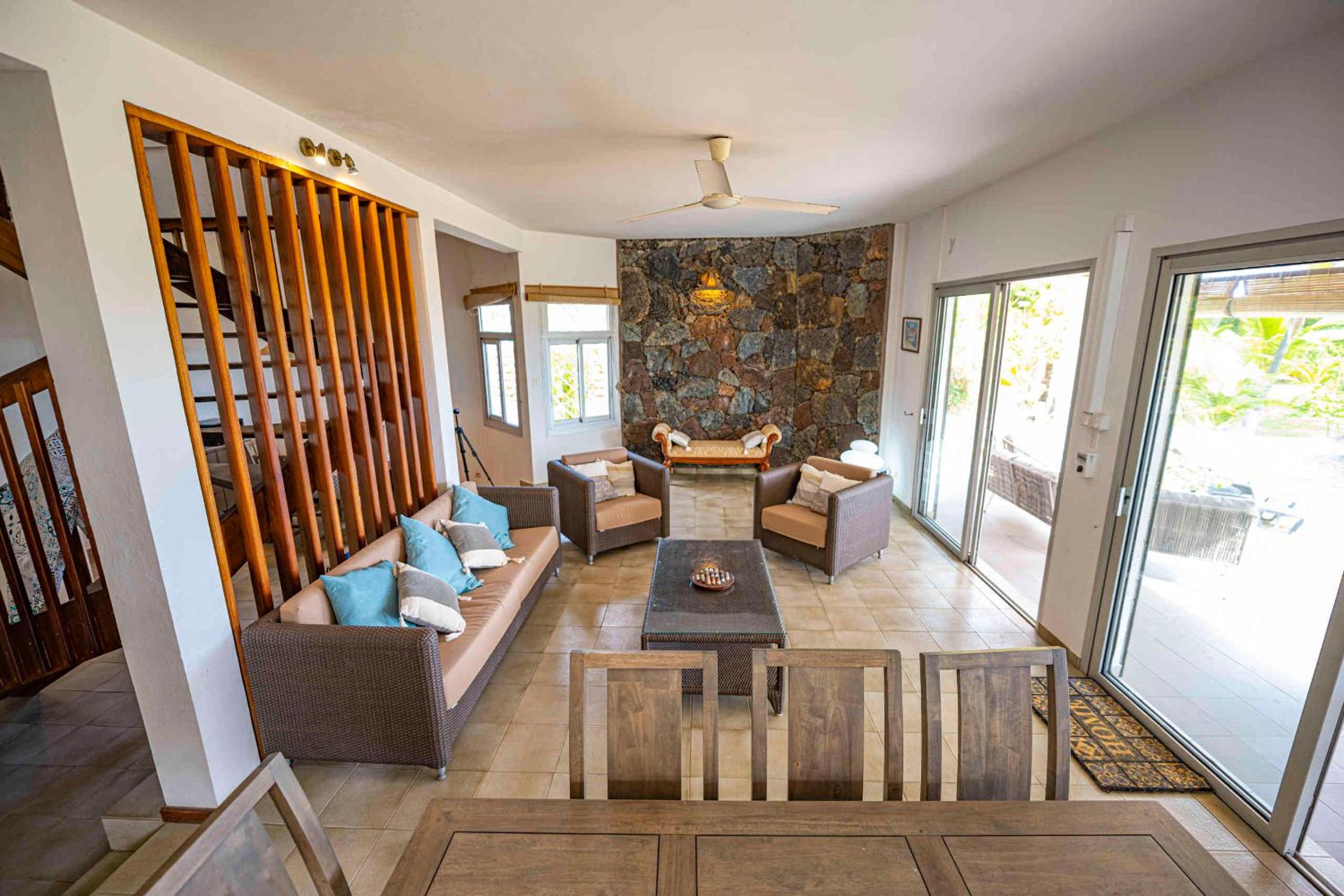 Villa photo 3