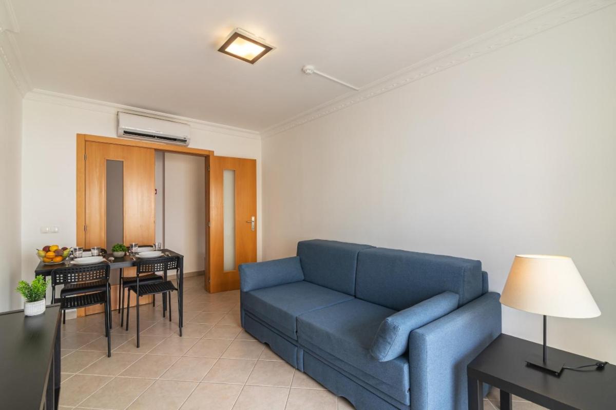 Apartment with Terrace photo 2