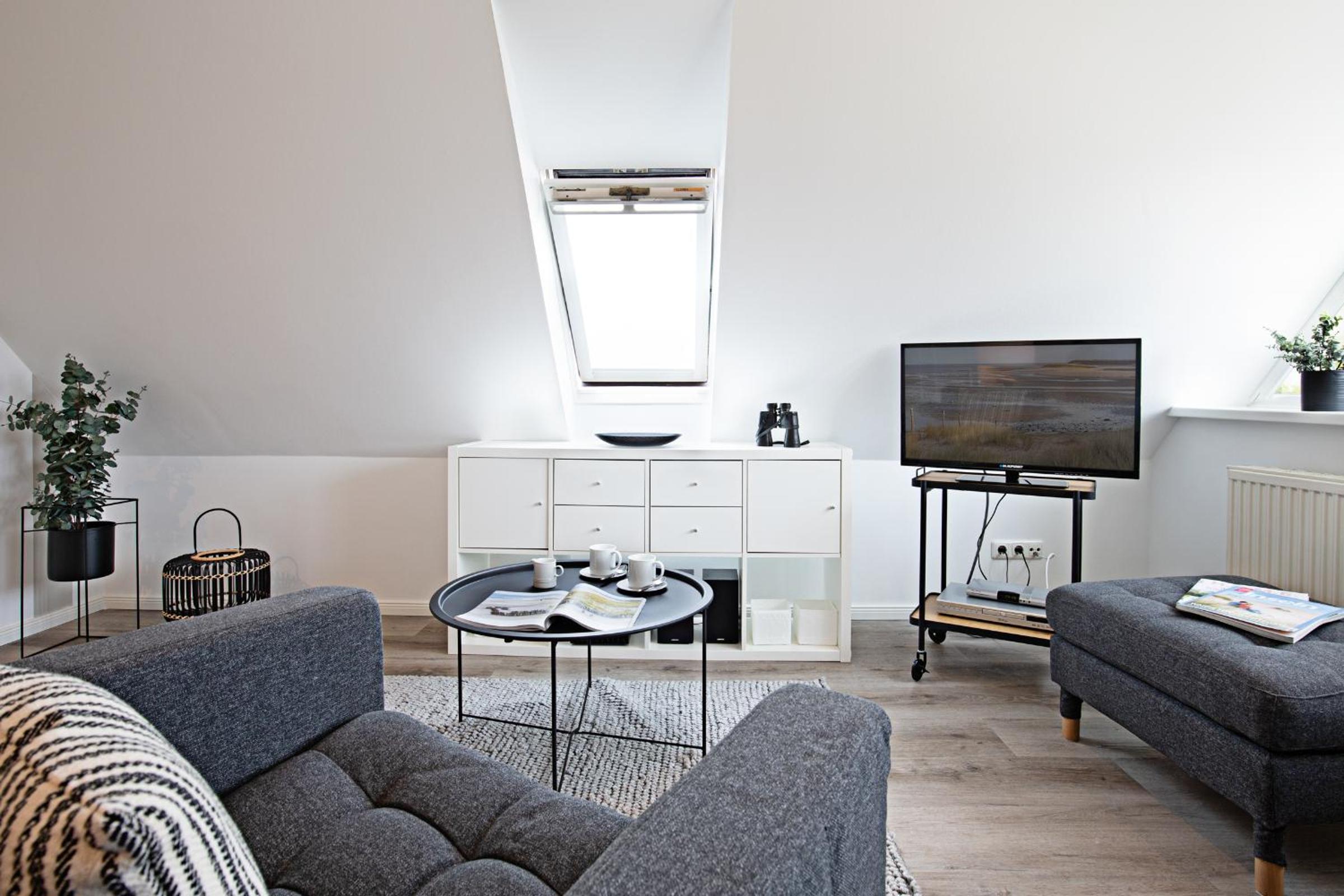 Apartment with Terrace photo 3