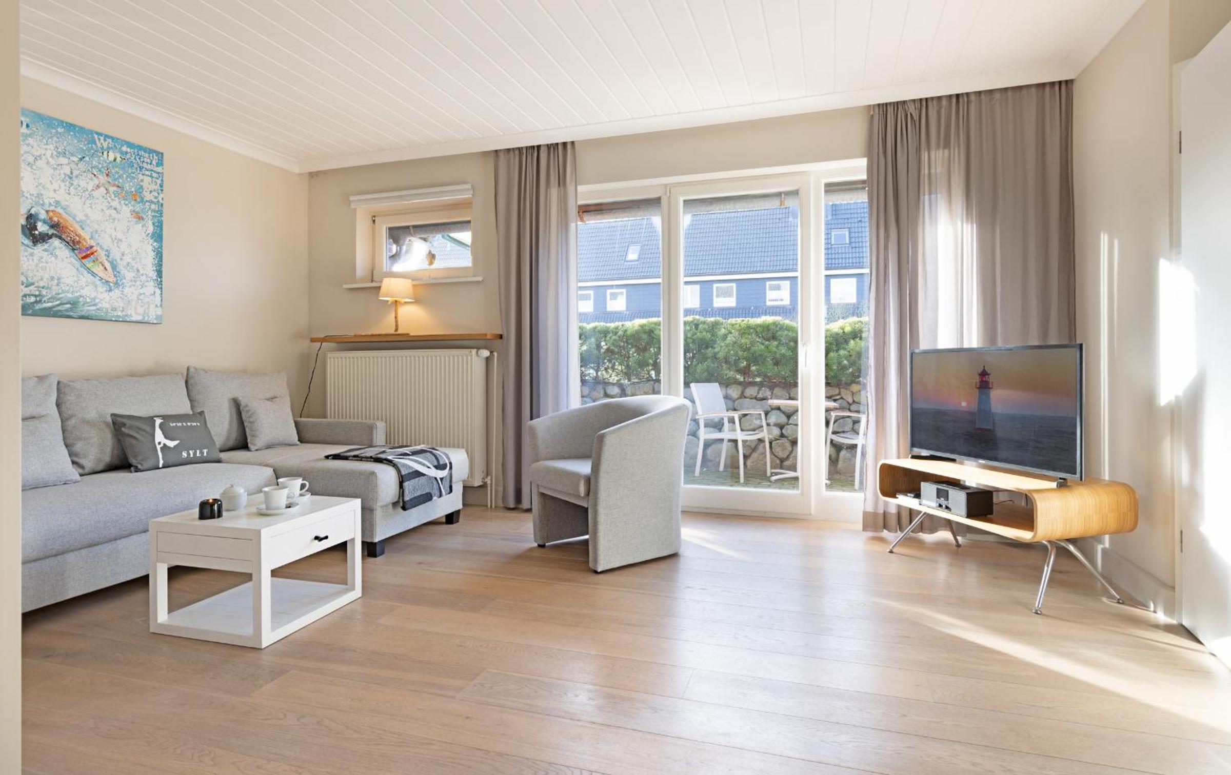 Apartment with Terrace photo 1