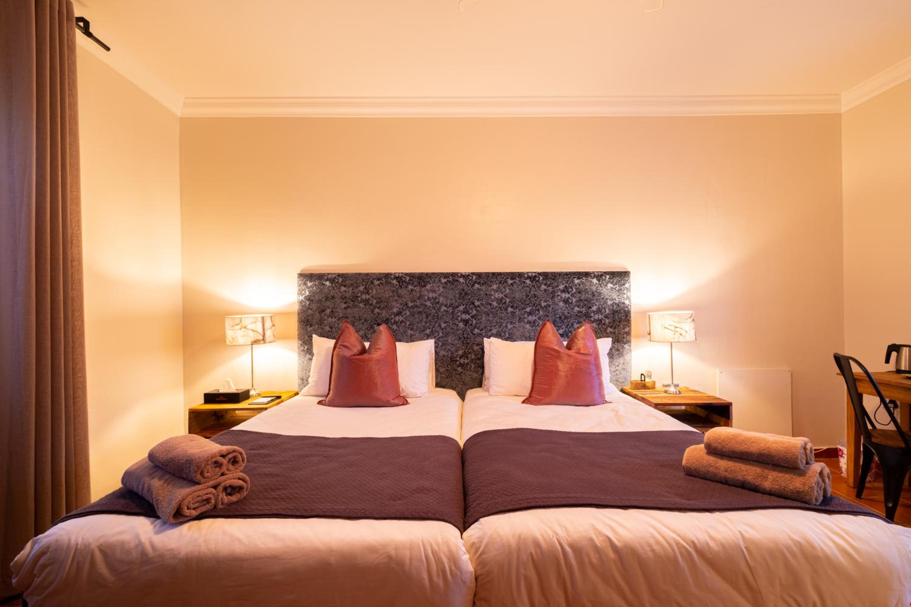 Basic Twin Room photo 2