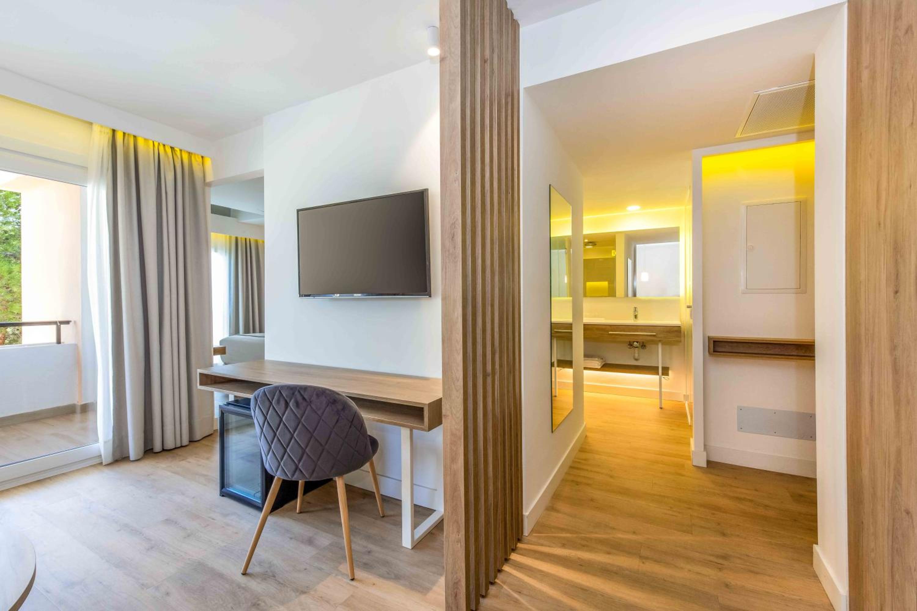 Golden Suite