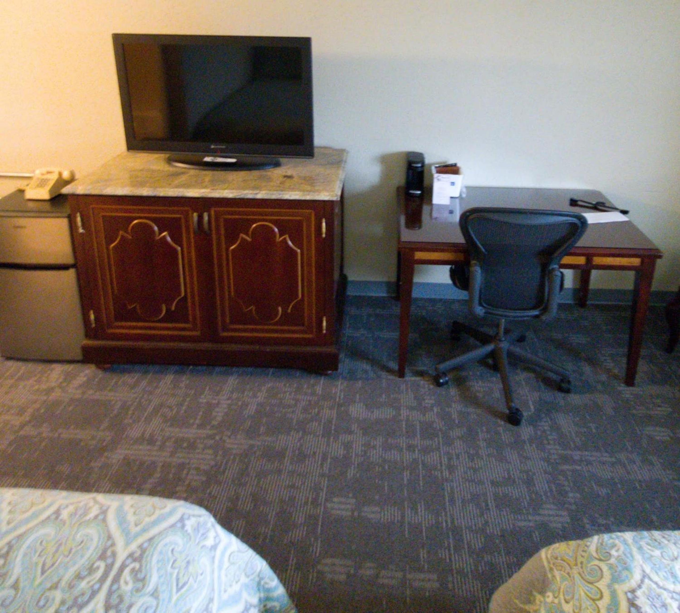 Quadruple Room with Private Bathroom - Photo 12