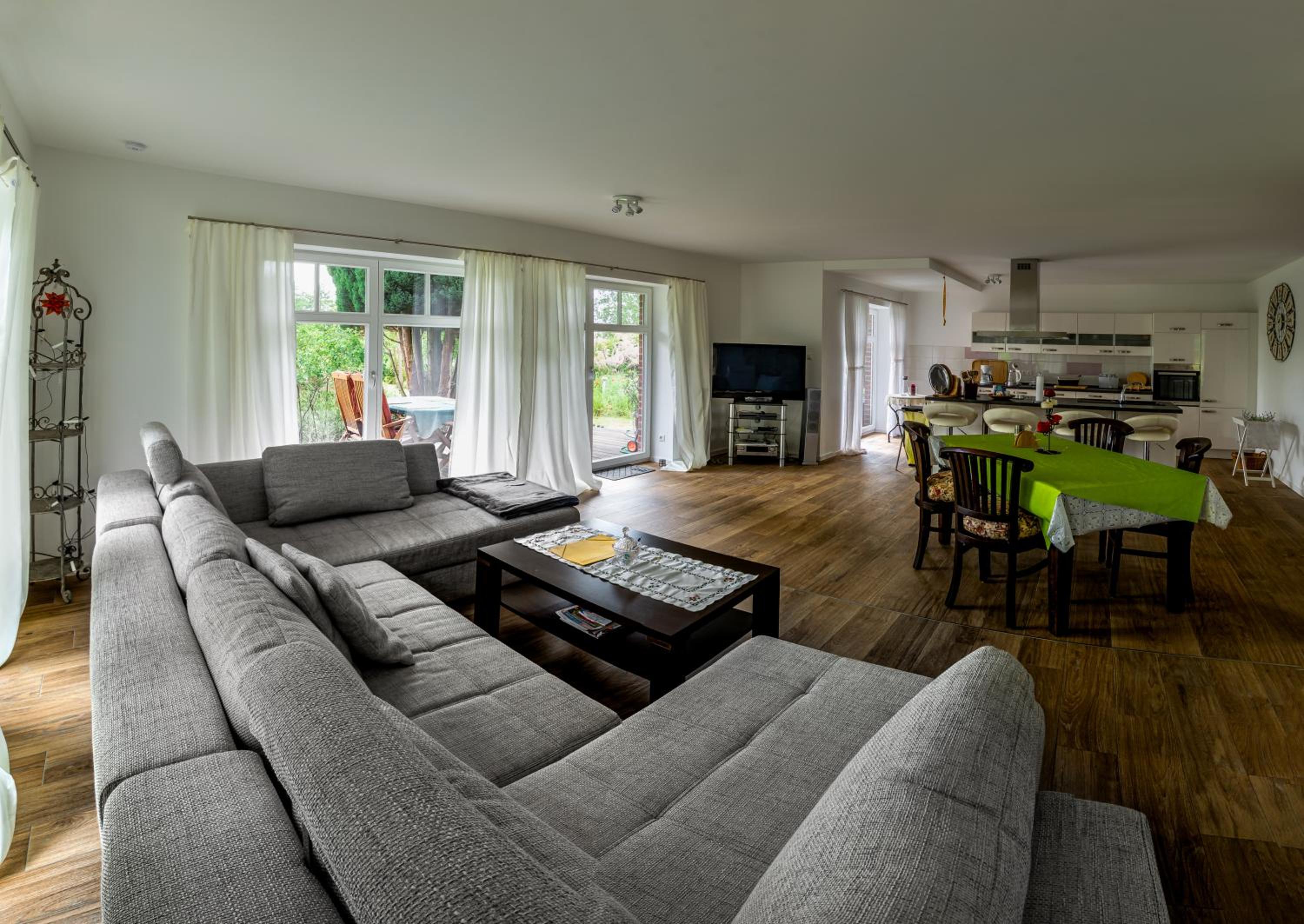 Apartment with Terrace photo 1
