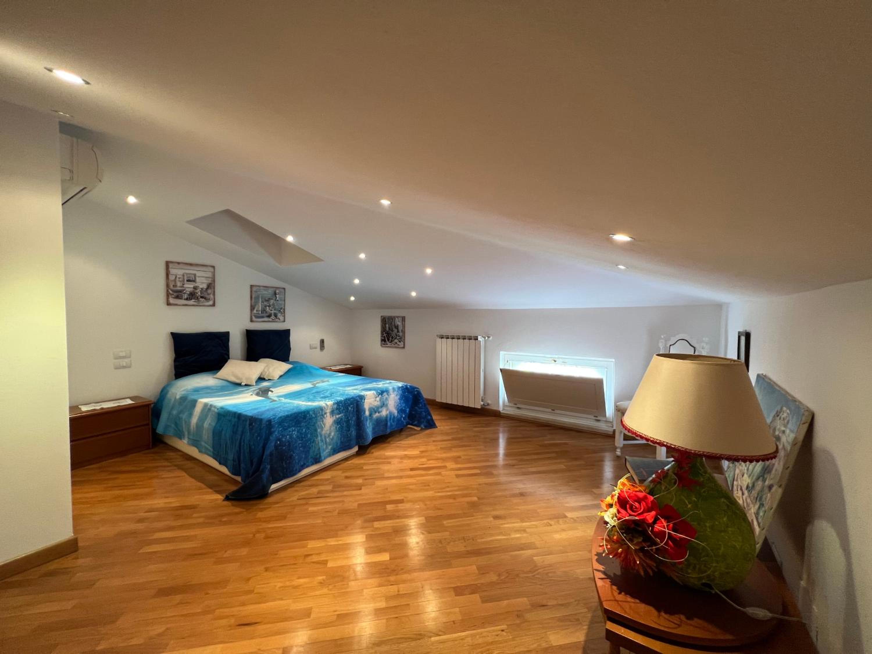 Three-Bedroom Villa photo 1