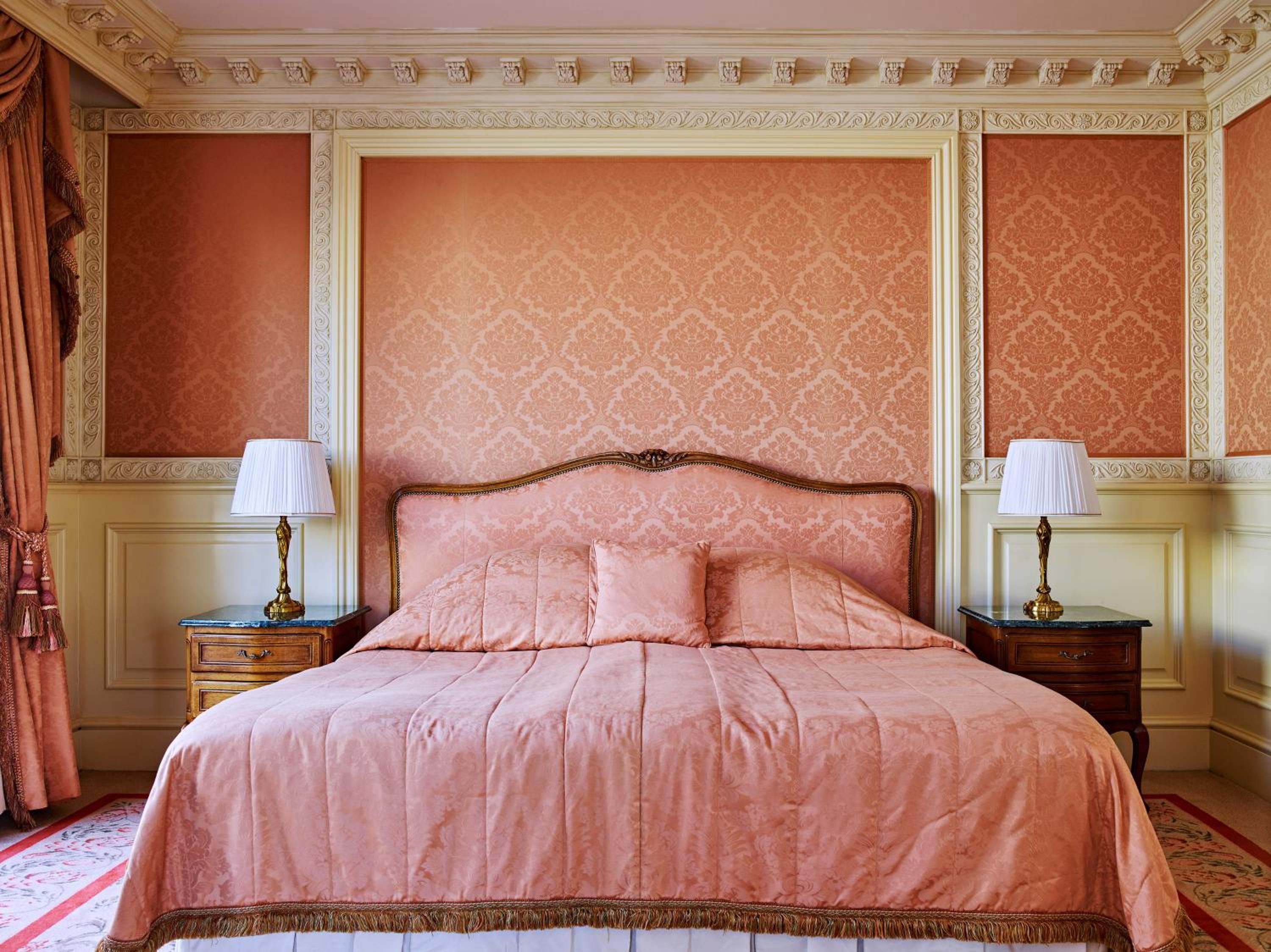 One-Bedroom Suite with Terrace photo 1