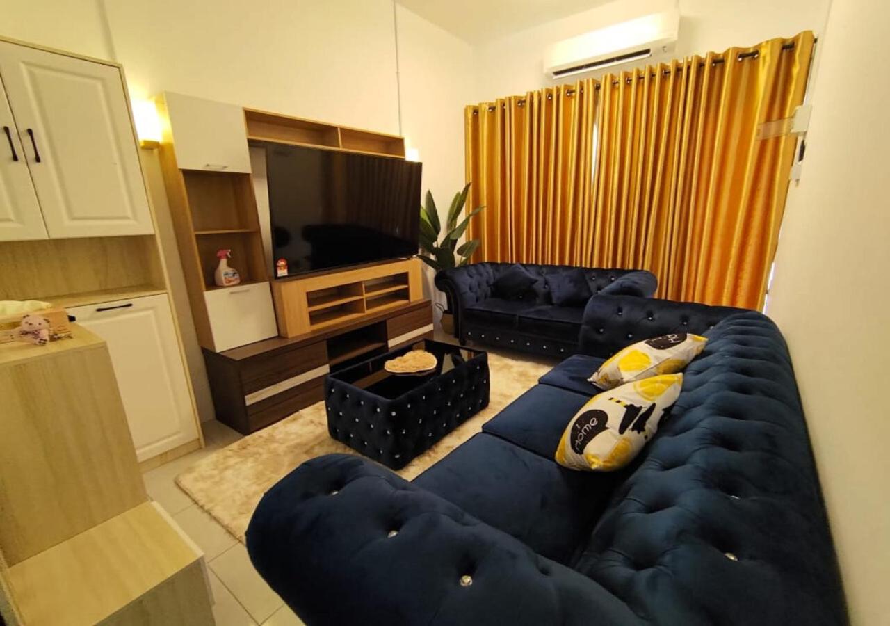 Four-Bedroom House photo 1