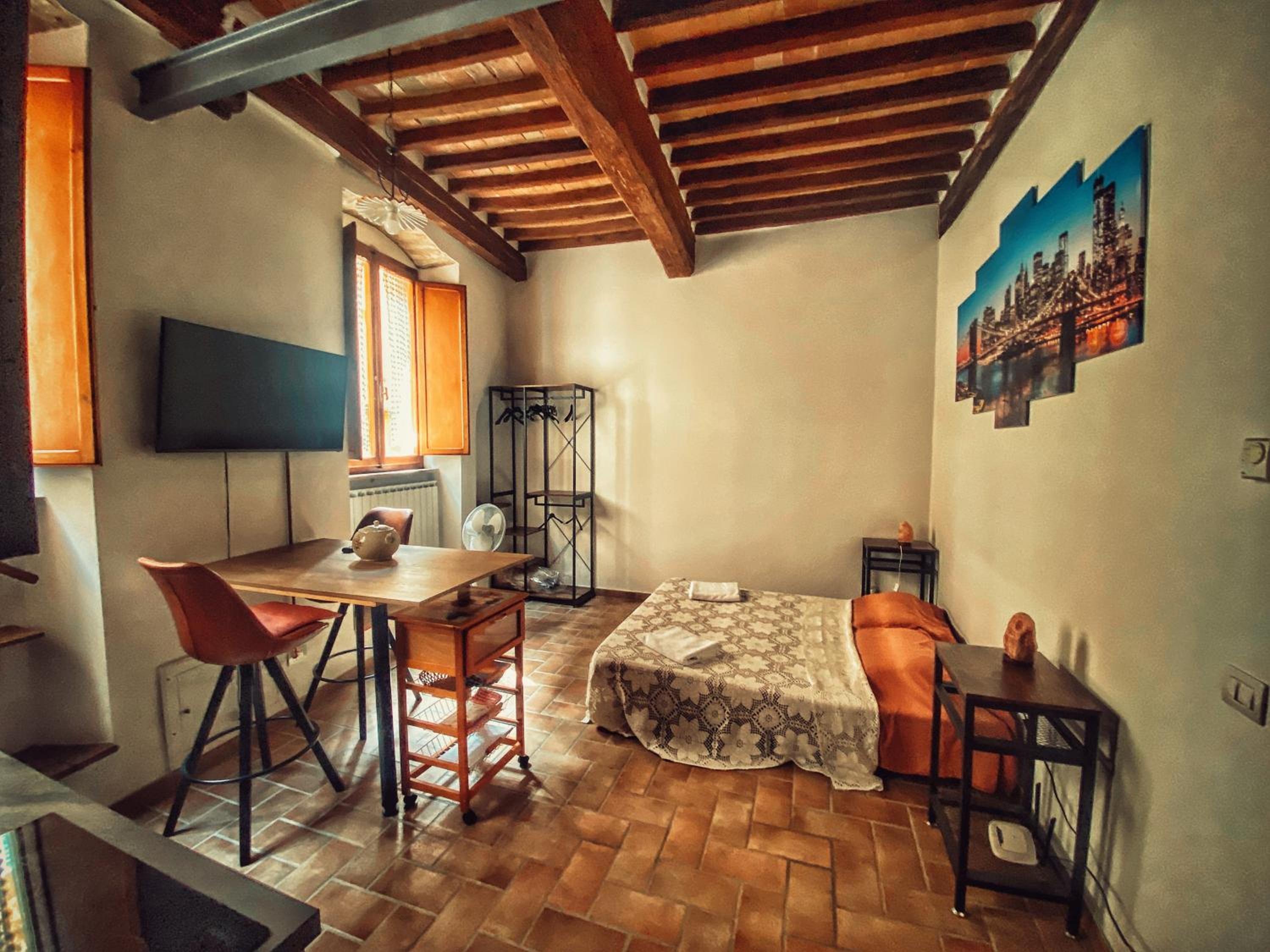 Studio Apartment photo 1