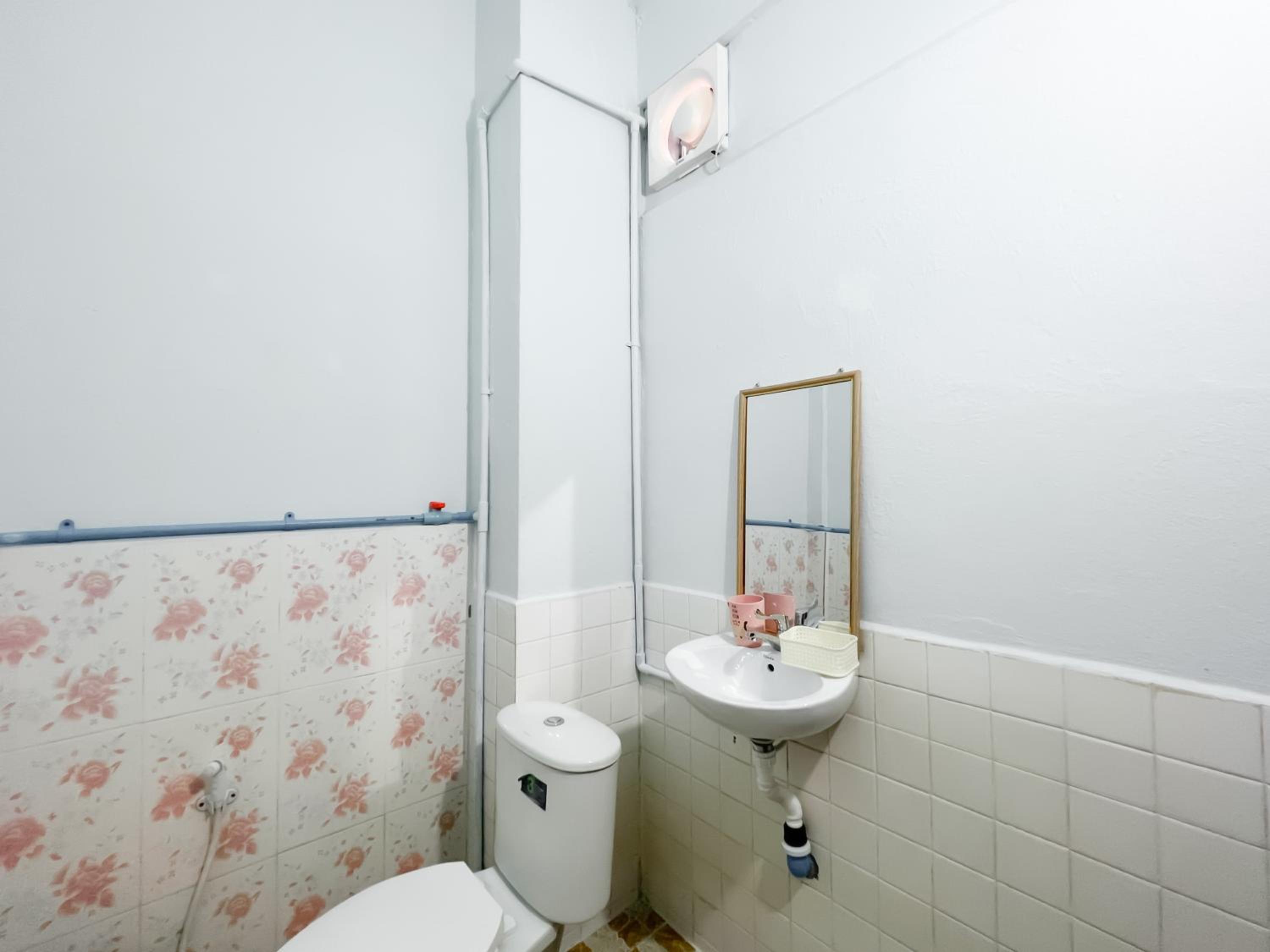 Apartment with Garden View - Photo 43