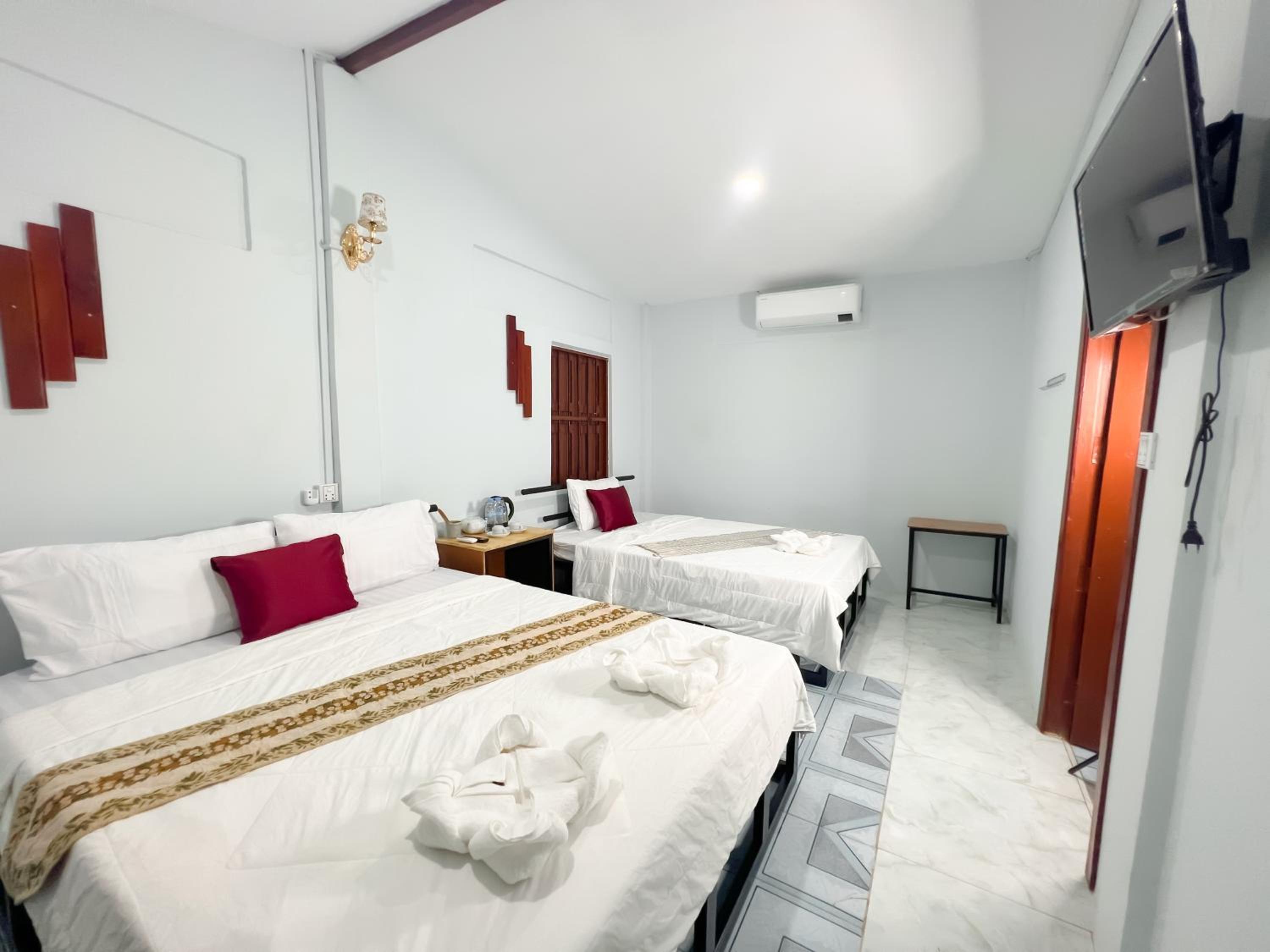 Apartment with Garden View - Photo 1