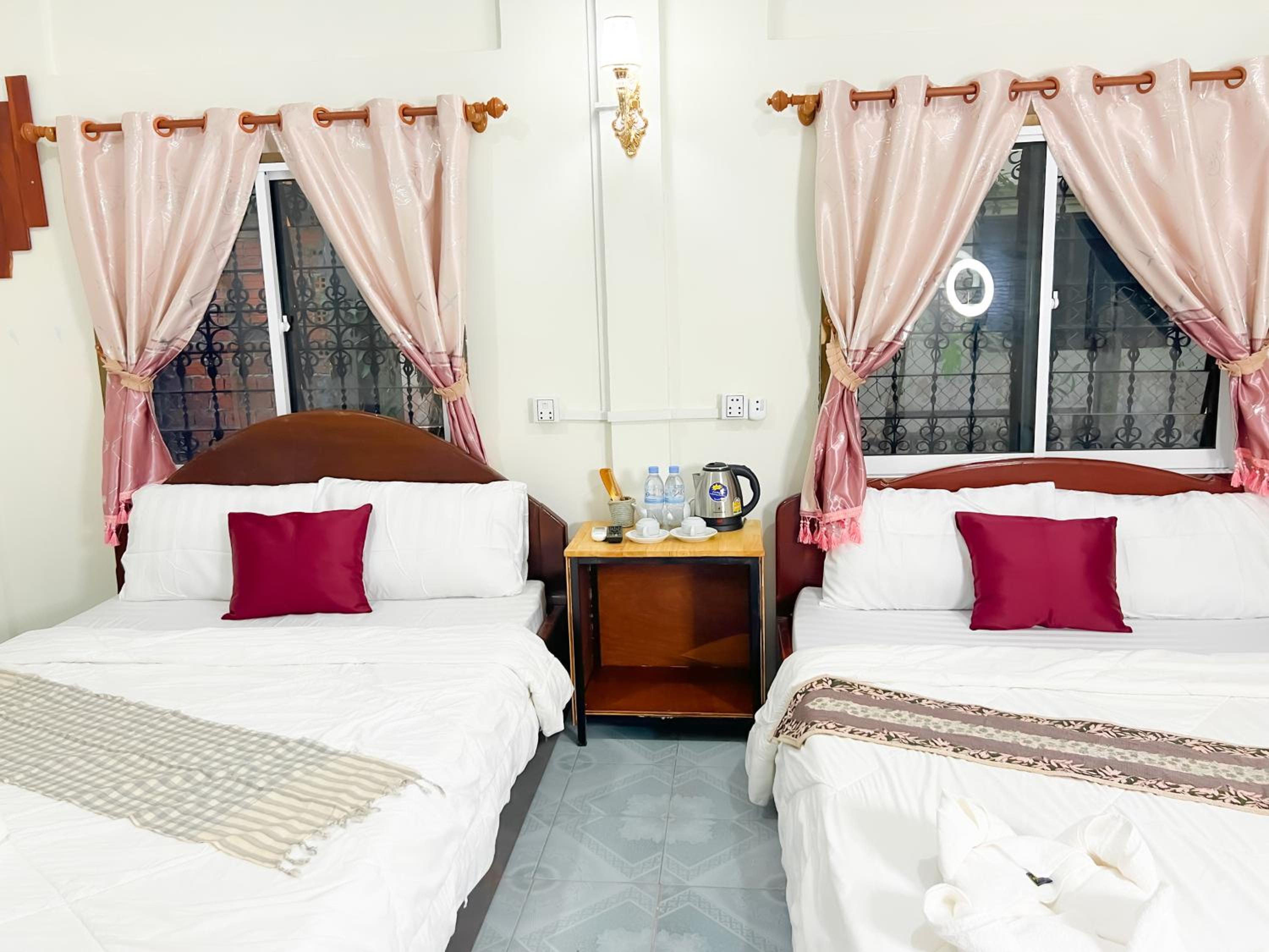 Triple Room with Bathroom - Photo 31