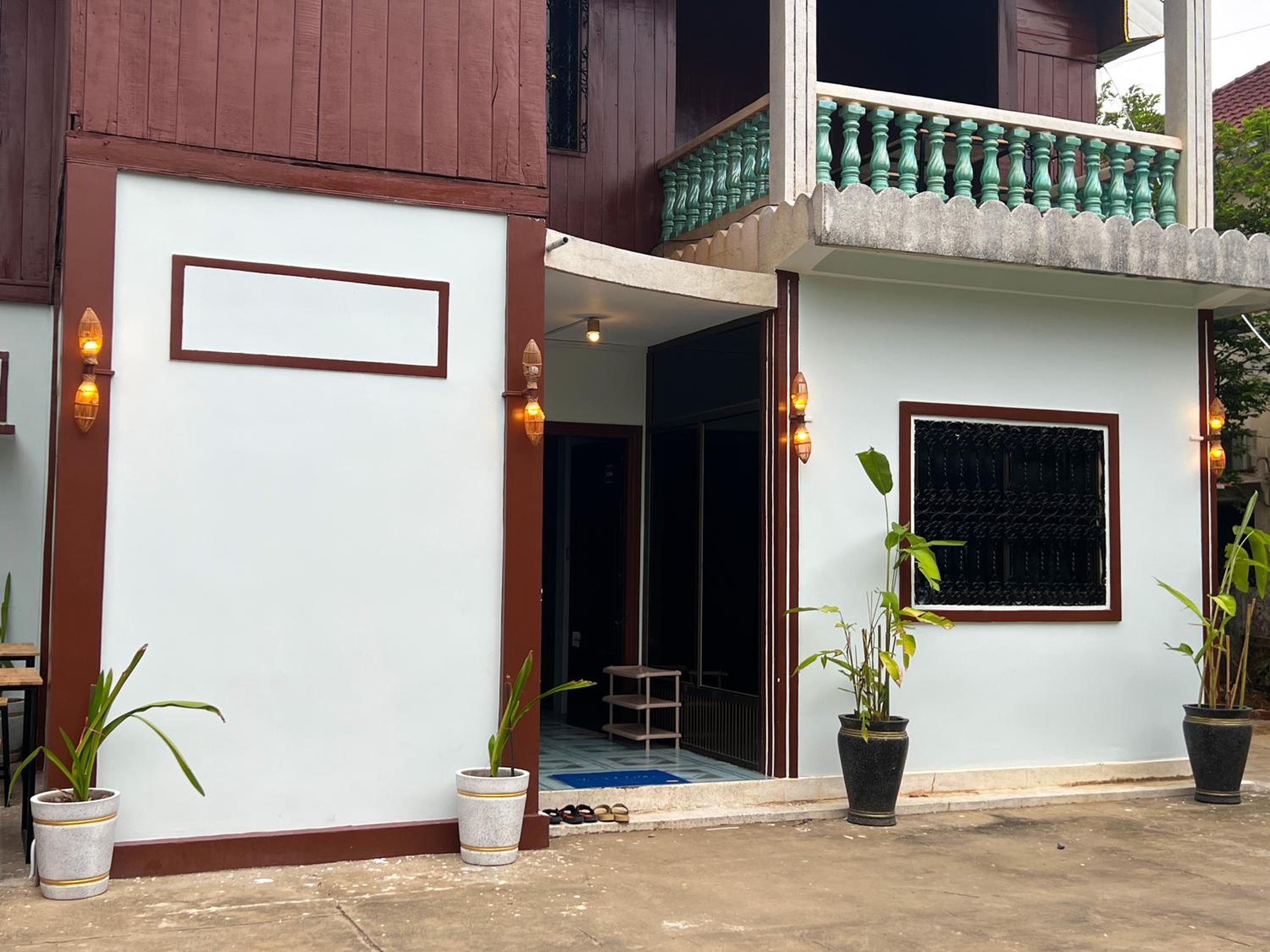 Apartment with Garden View - Photo 8