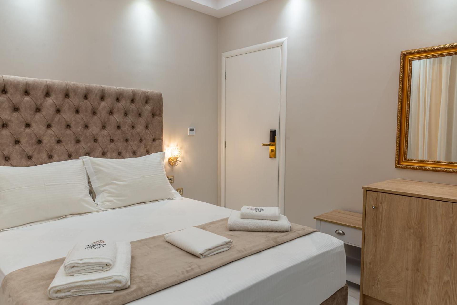 Deluxe Double Room with Balcony photo 3