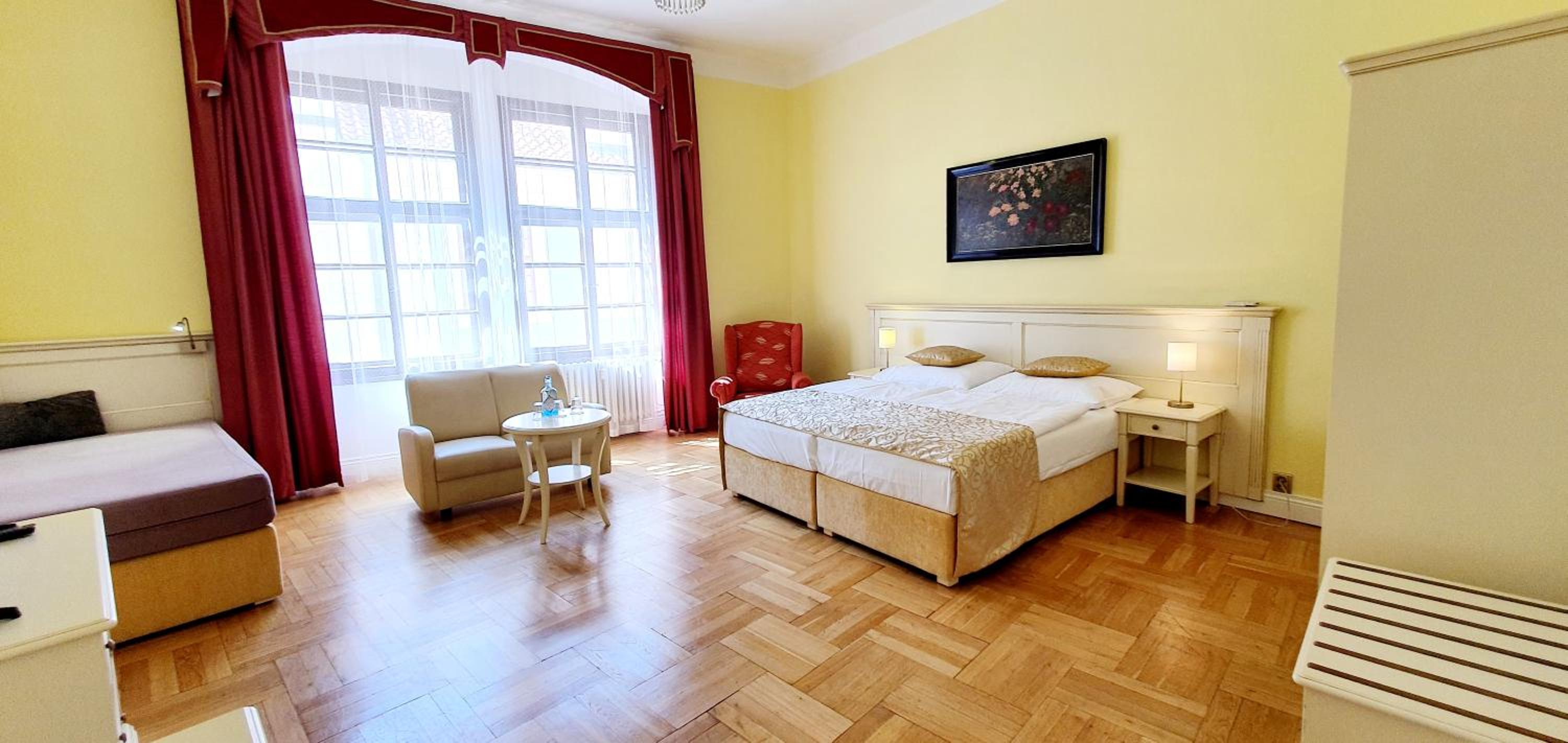 Triple Room