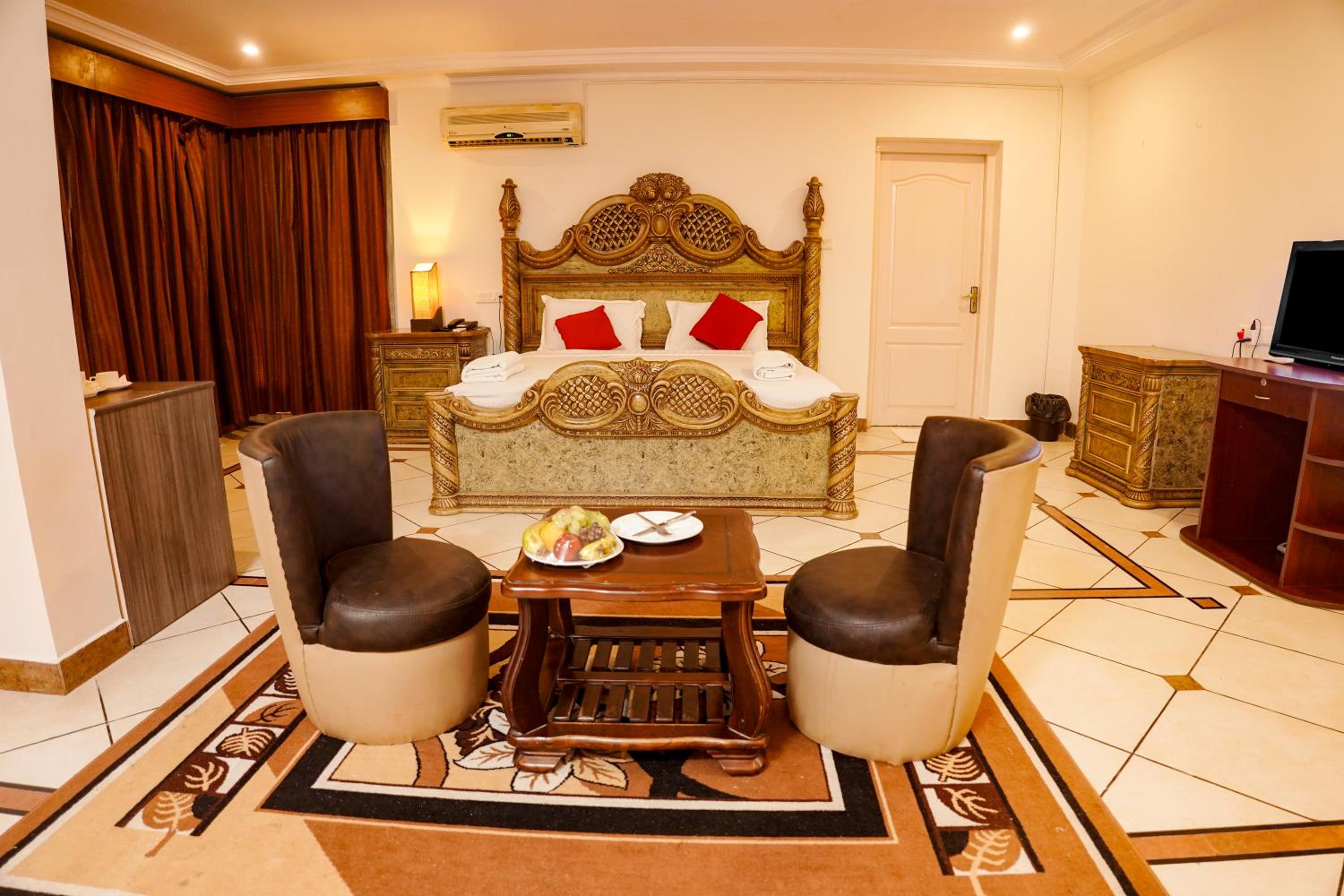 King Suite photo 3