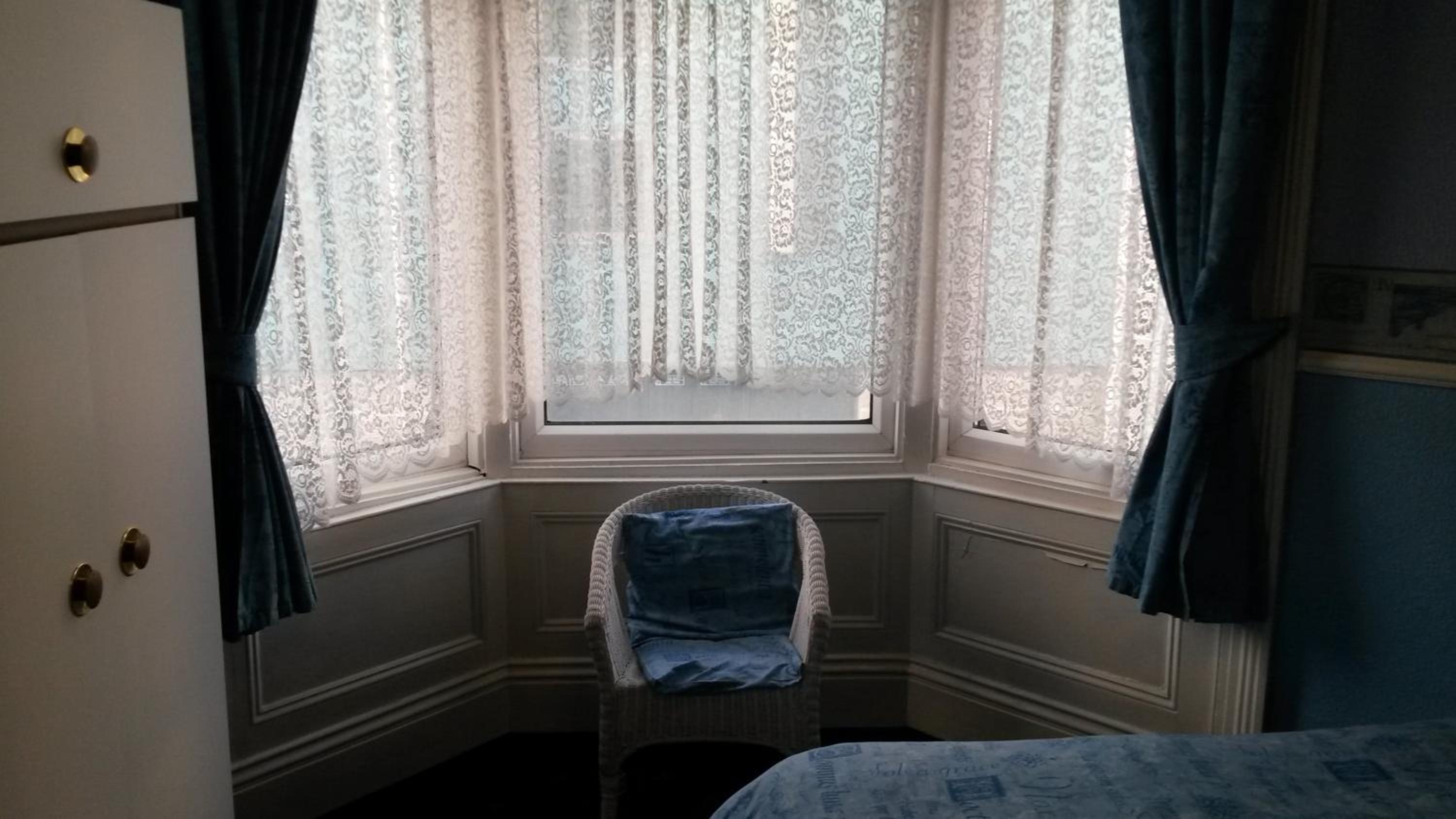 Standard Triple Room - Photo 3