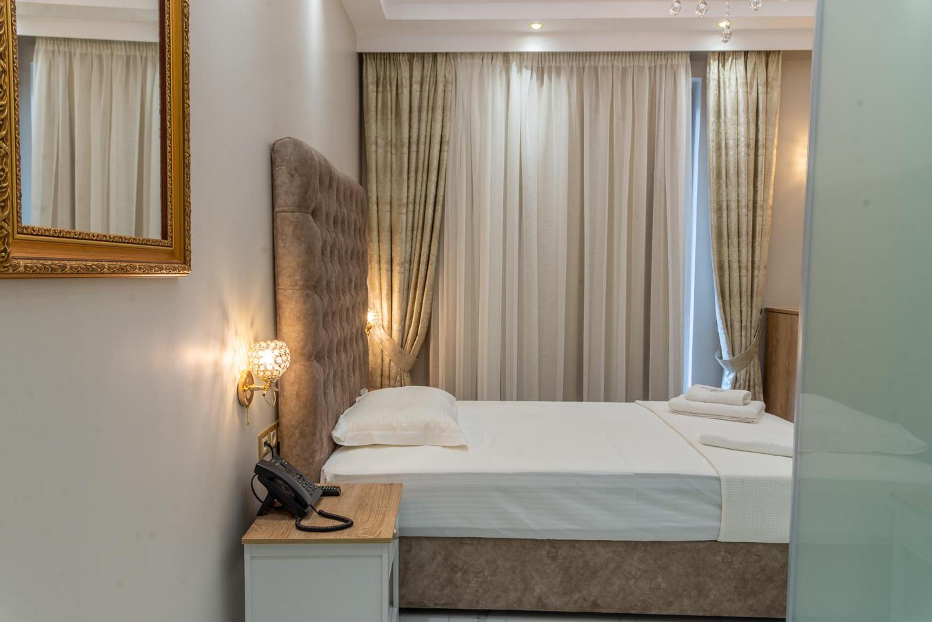 Deluxe Single Room photo 3