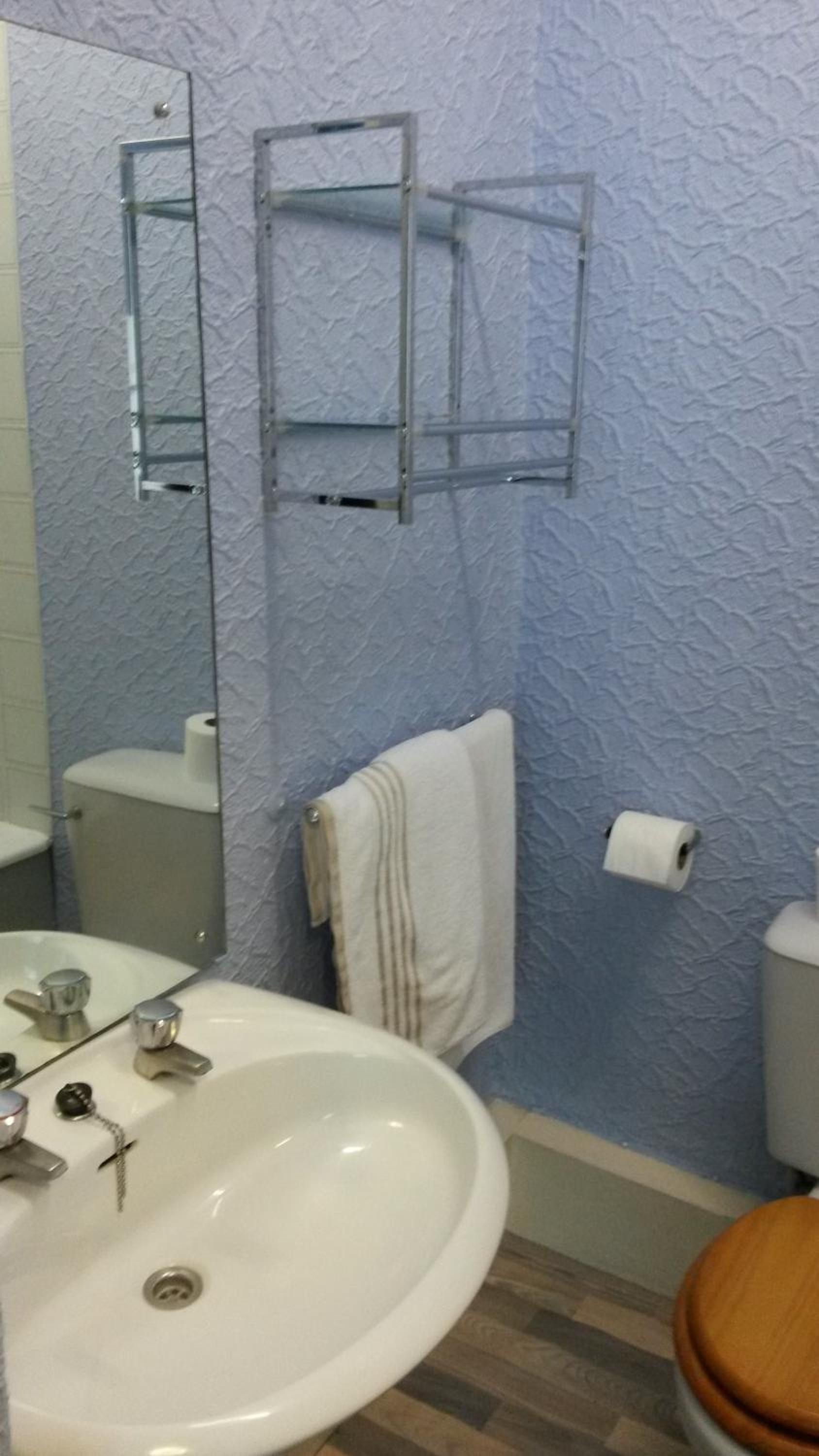 Standard Triple Room - Photo 7