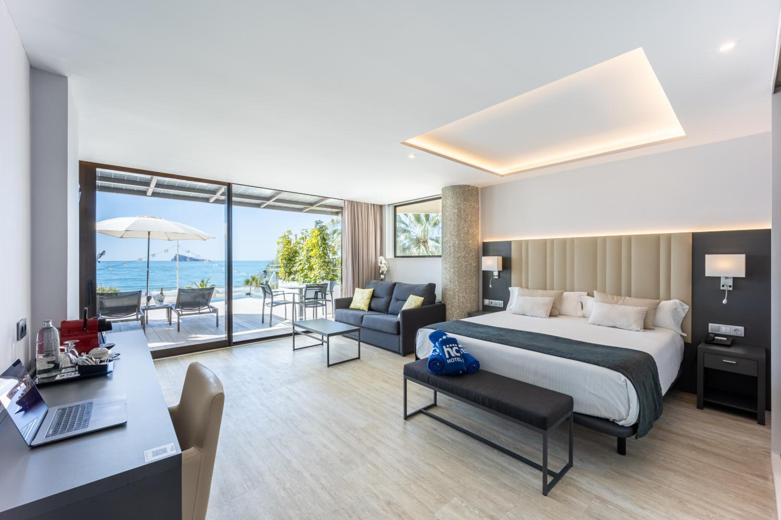 Habitación Doble de Lujo con Piscina Privada (1 Adulto + 1 Niño)