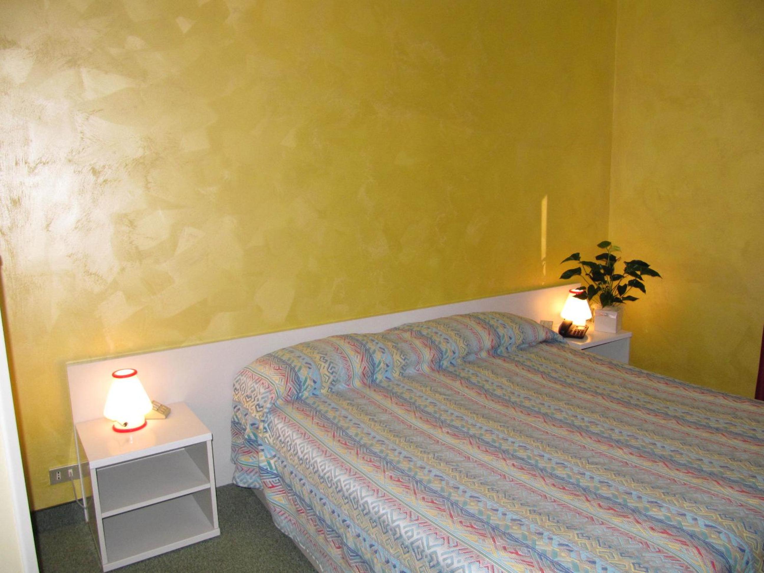 Single Room photo 3