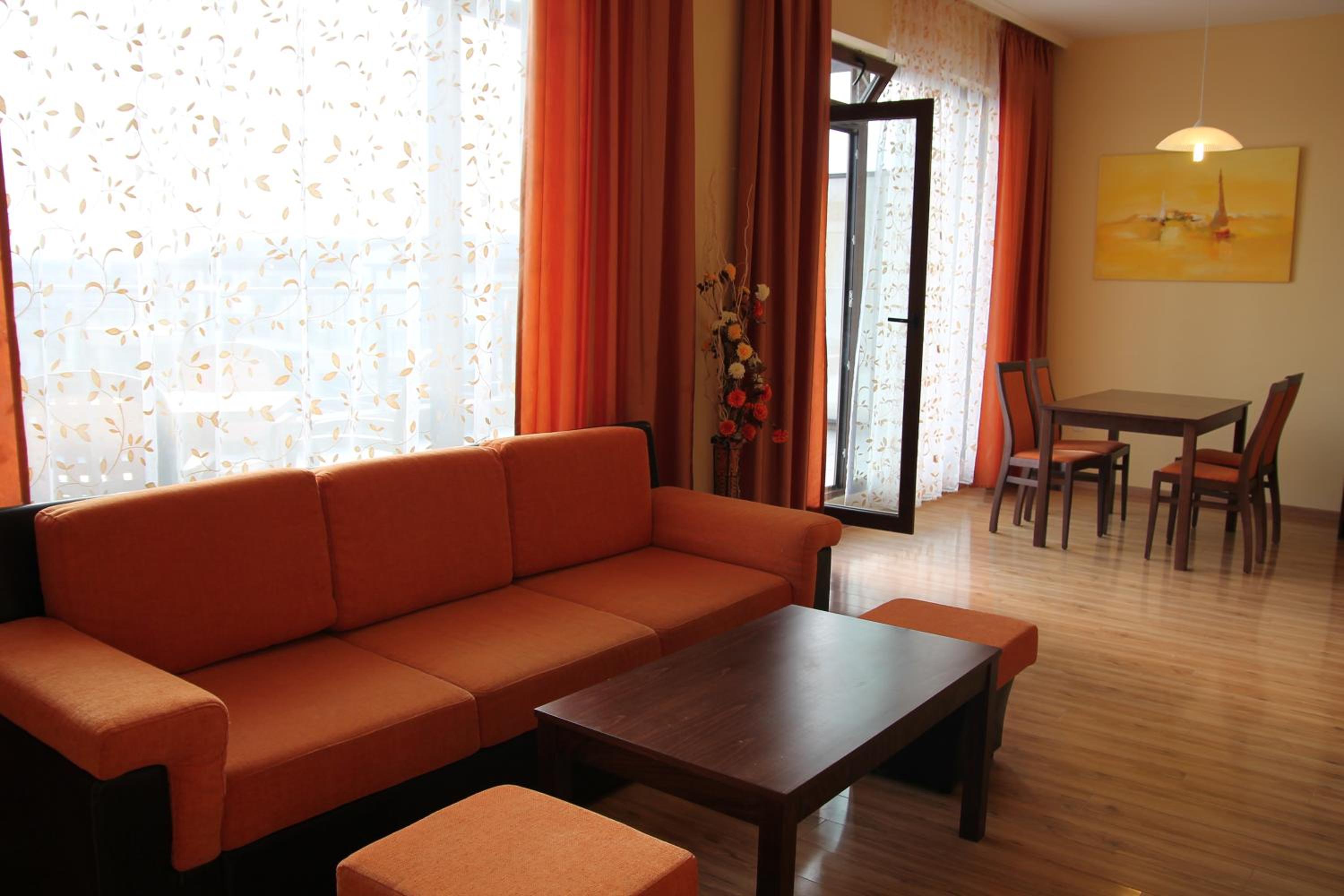 Two-Bedroom Apartment with Balcony and Pool View - Free Access to Aquapark and Action Park - Photo 4