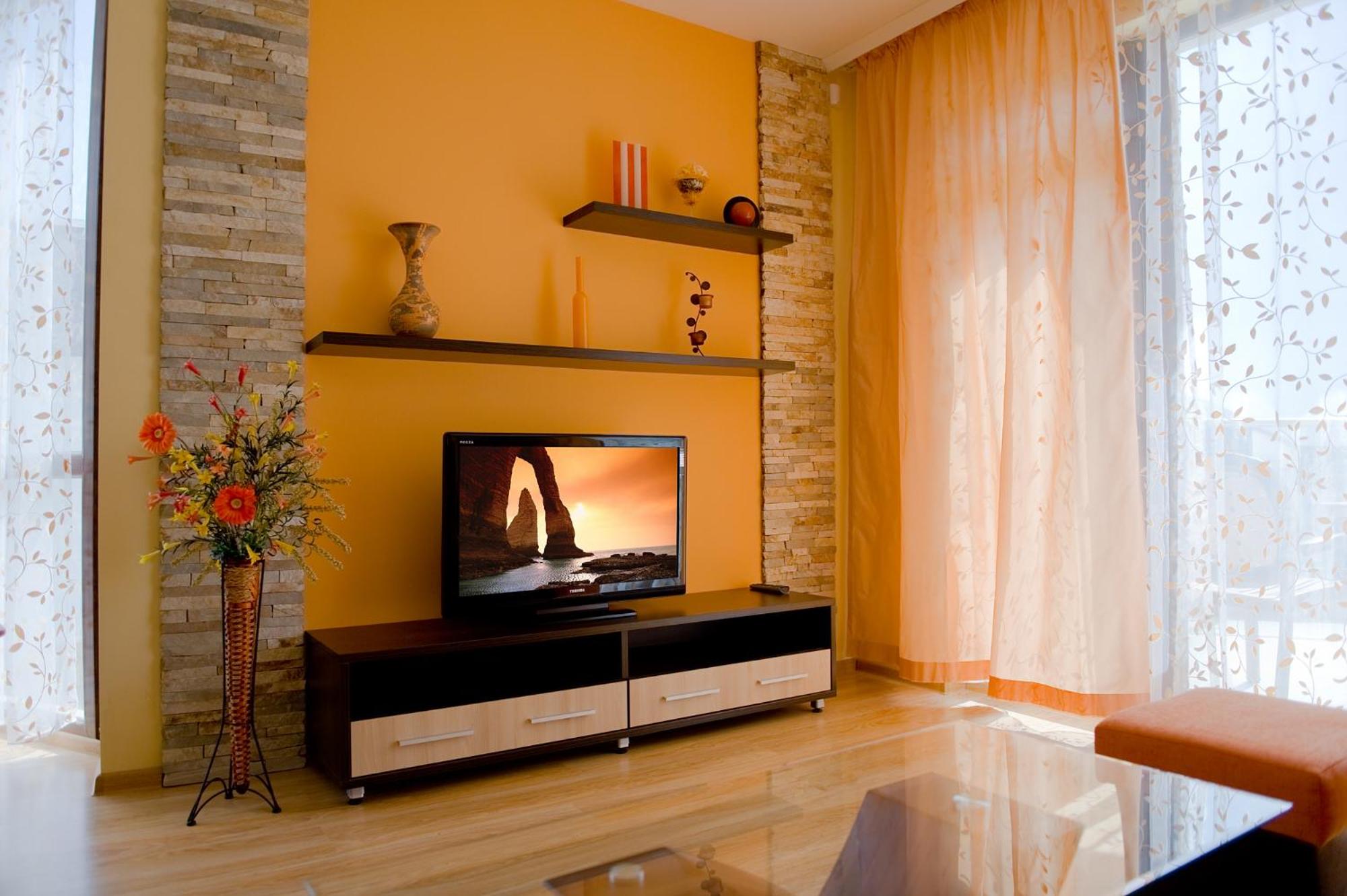 One-Bedroom Apartment with Balcony and Sea View - Free Access to Aquapark and Action Park - Photo 4