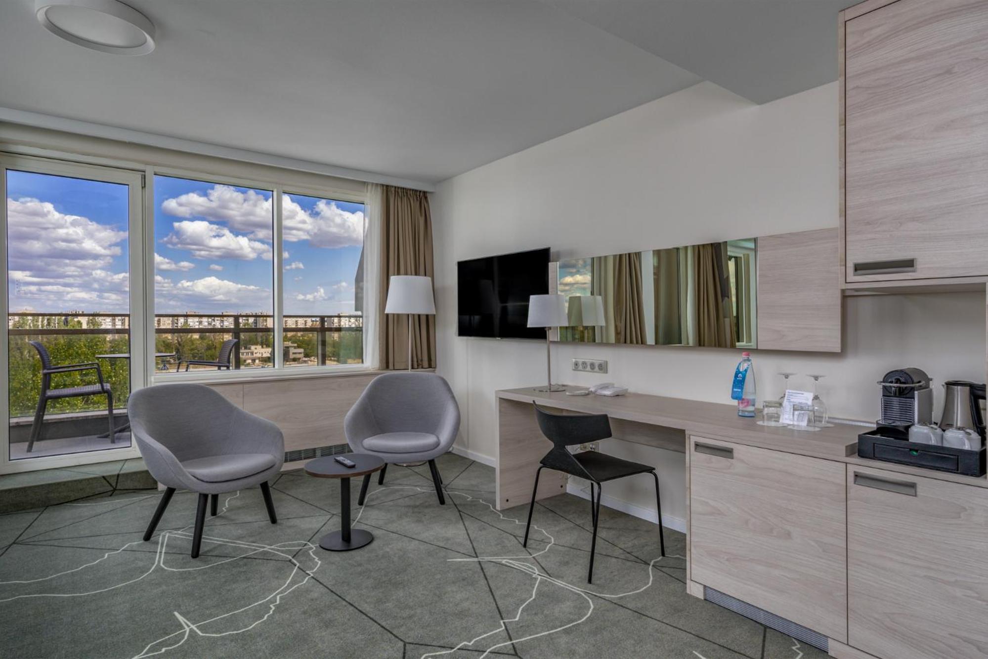 Junior Suite with Wellness and Fitness Access