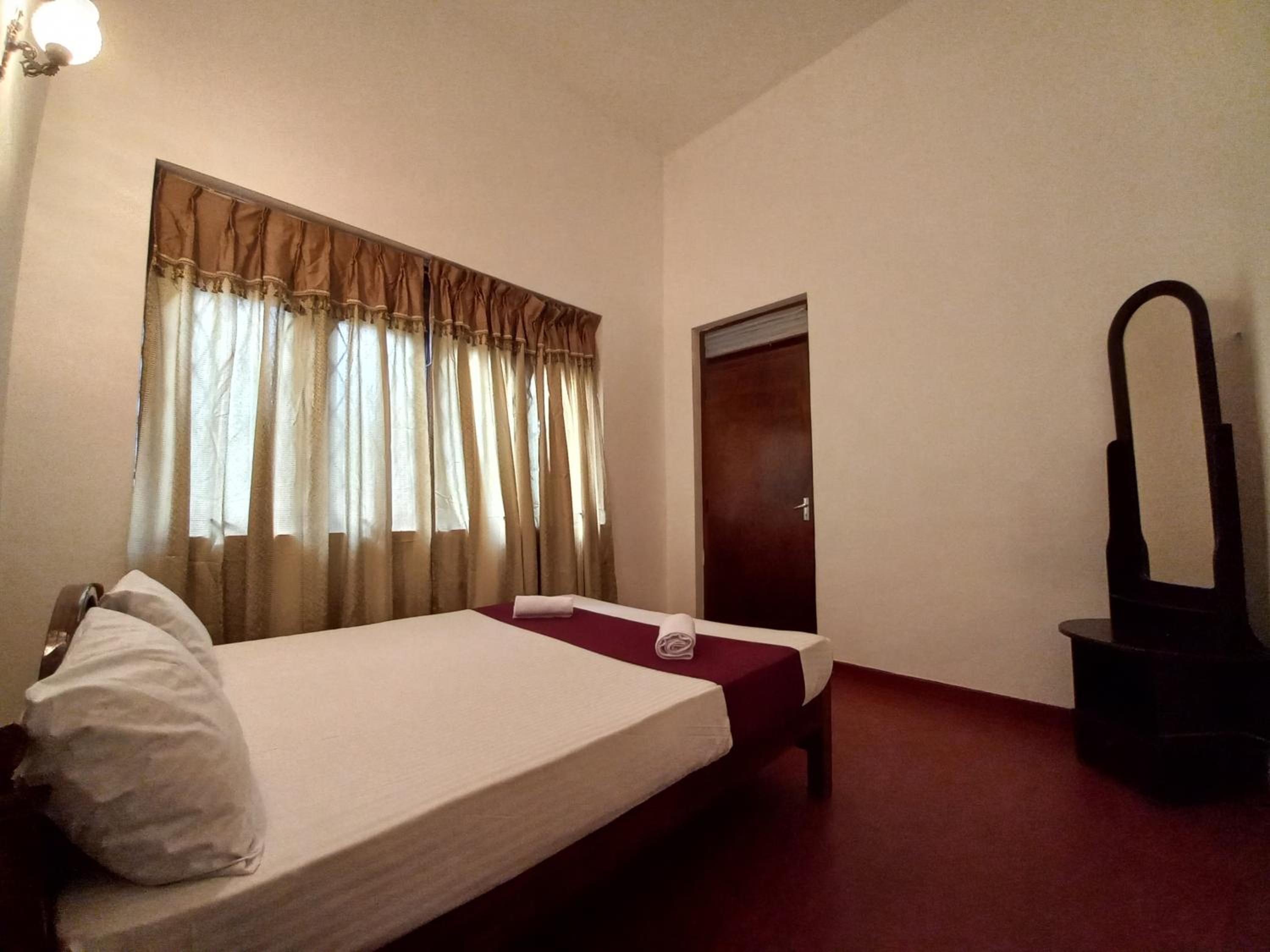 Double Room with Private Bathroom photo 1