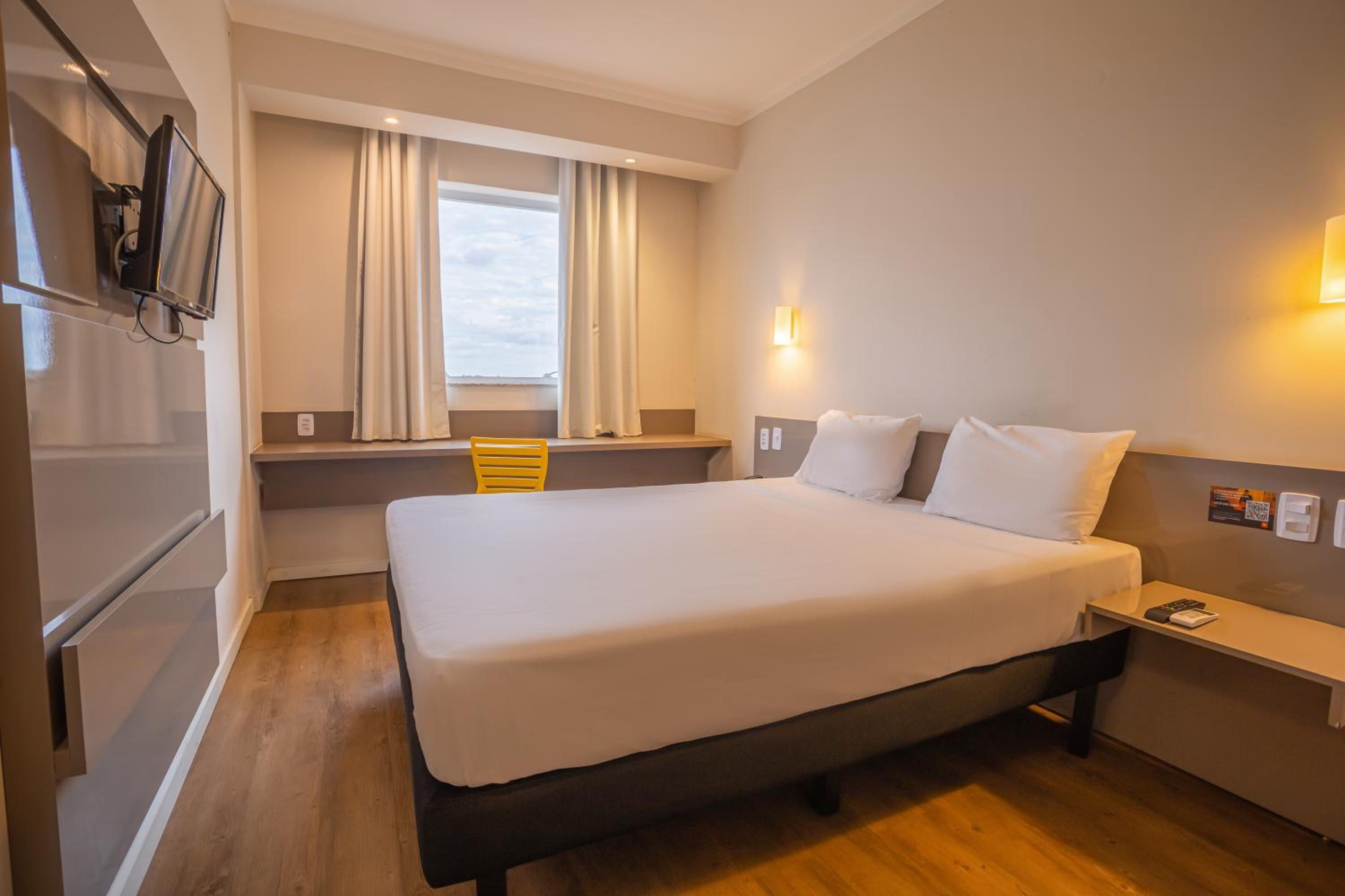 Standard Double Room - Photo 1