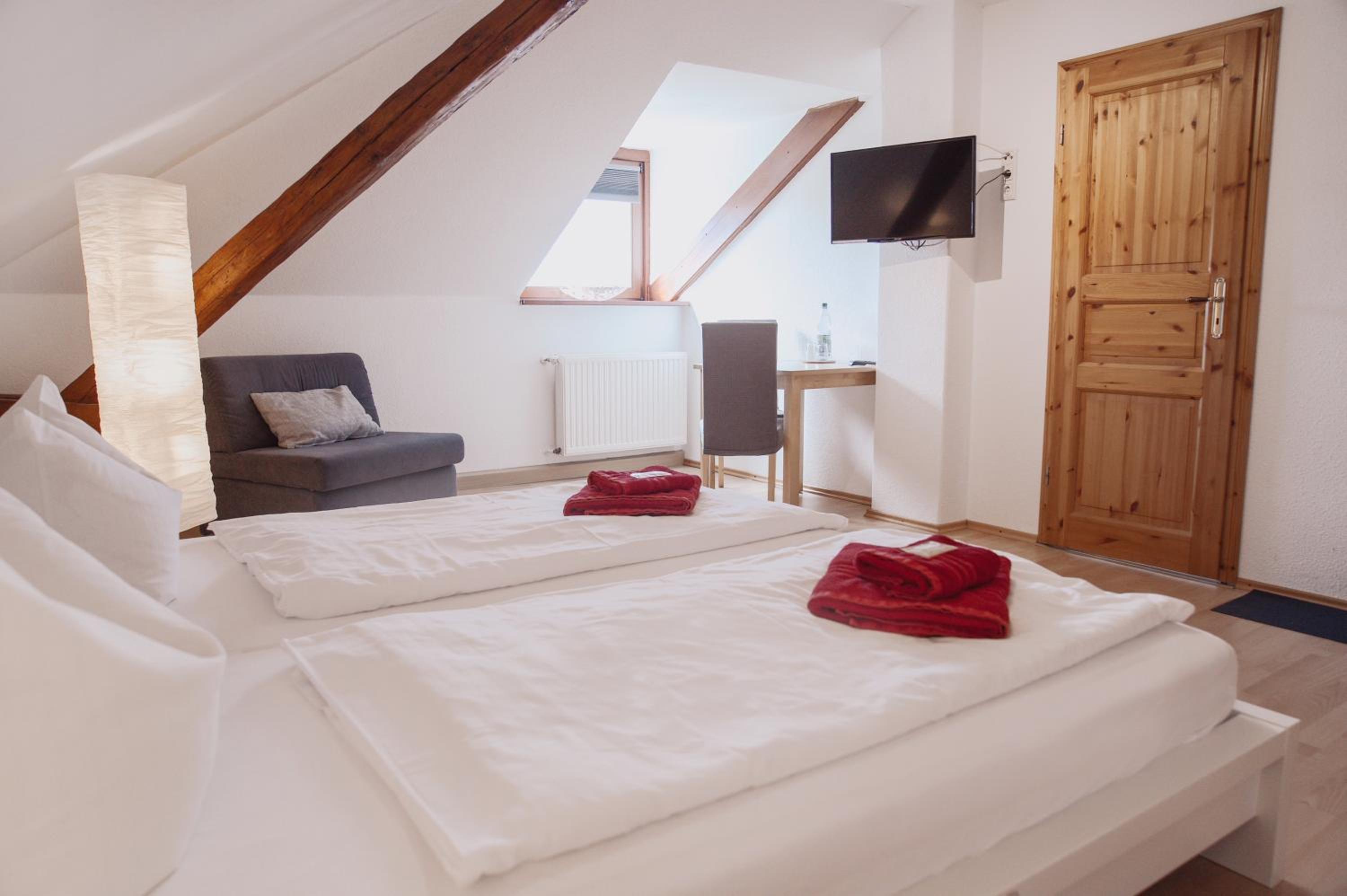 Standard King Room photo 3