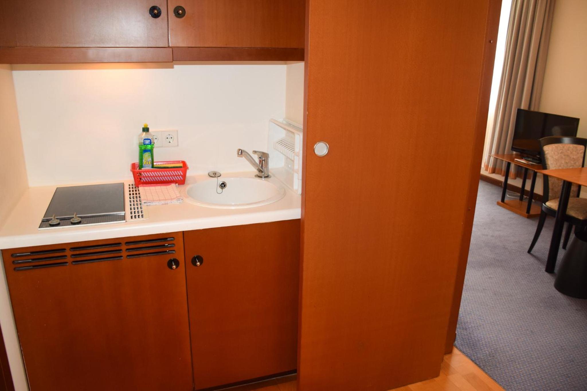 Apartment - partly with Balcony - Photo 3