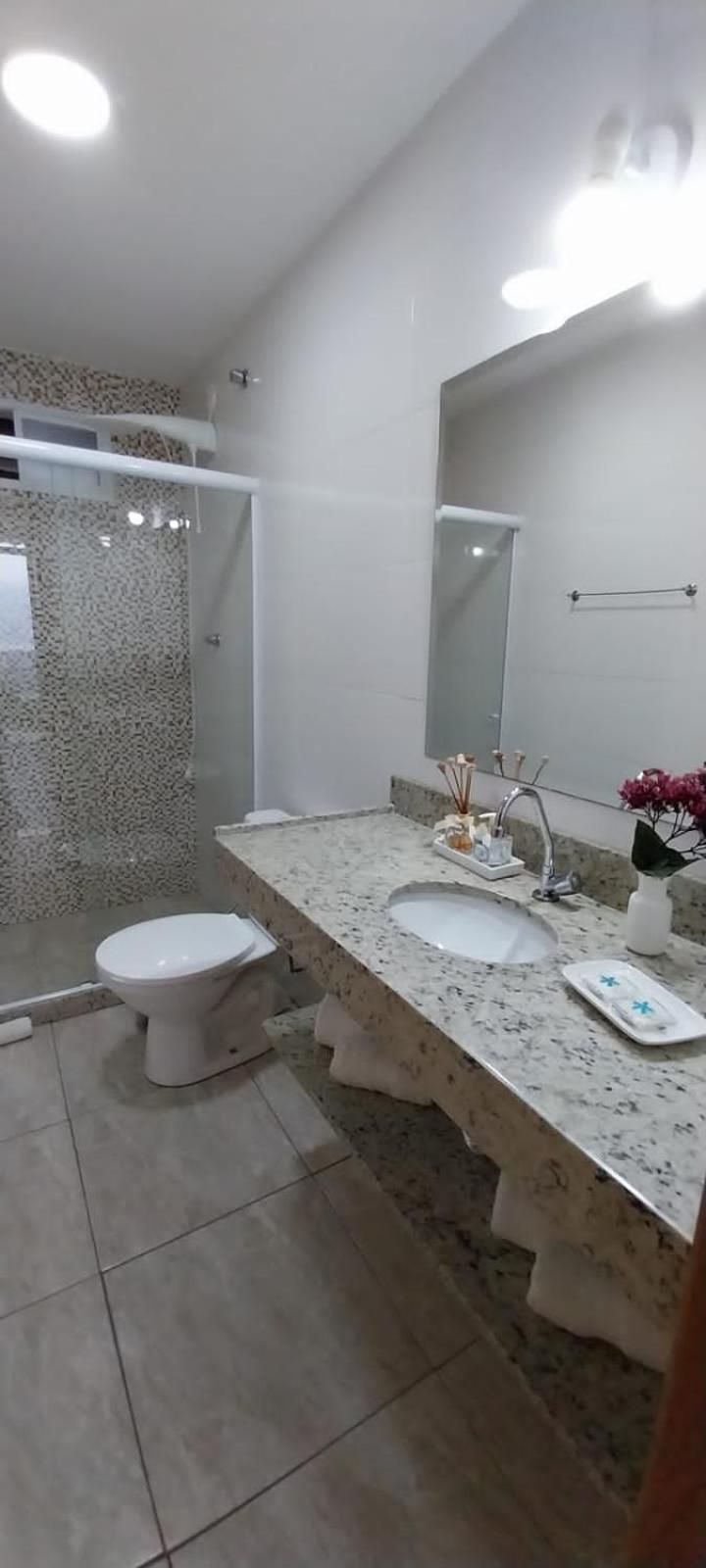 Deluxe Double or Twin Room - Photo 10