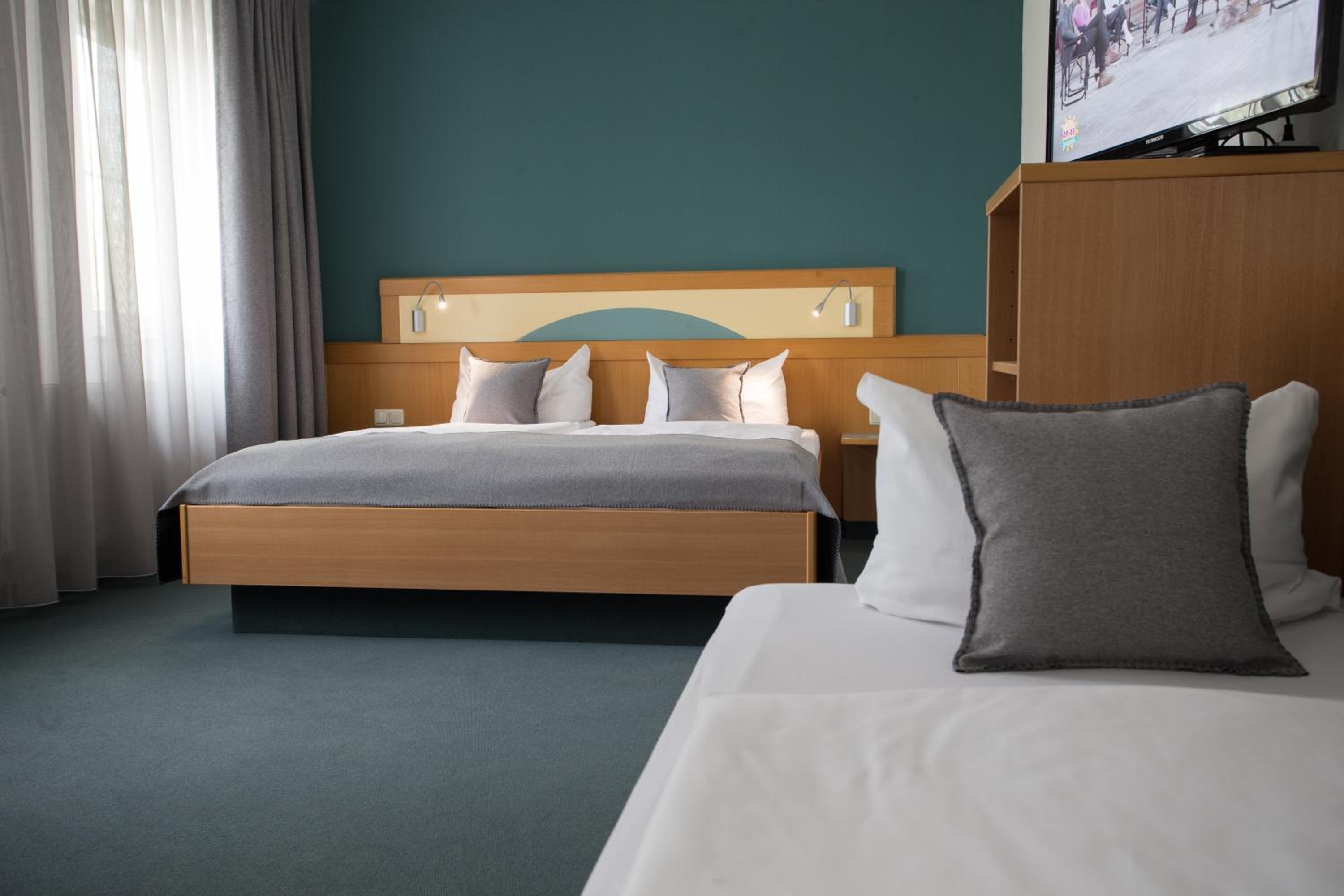 Superior Triple Room - Photo 4