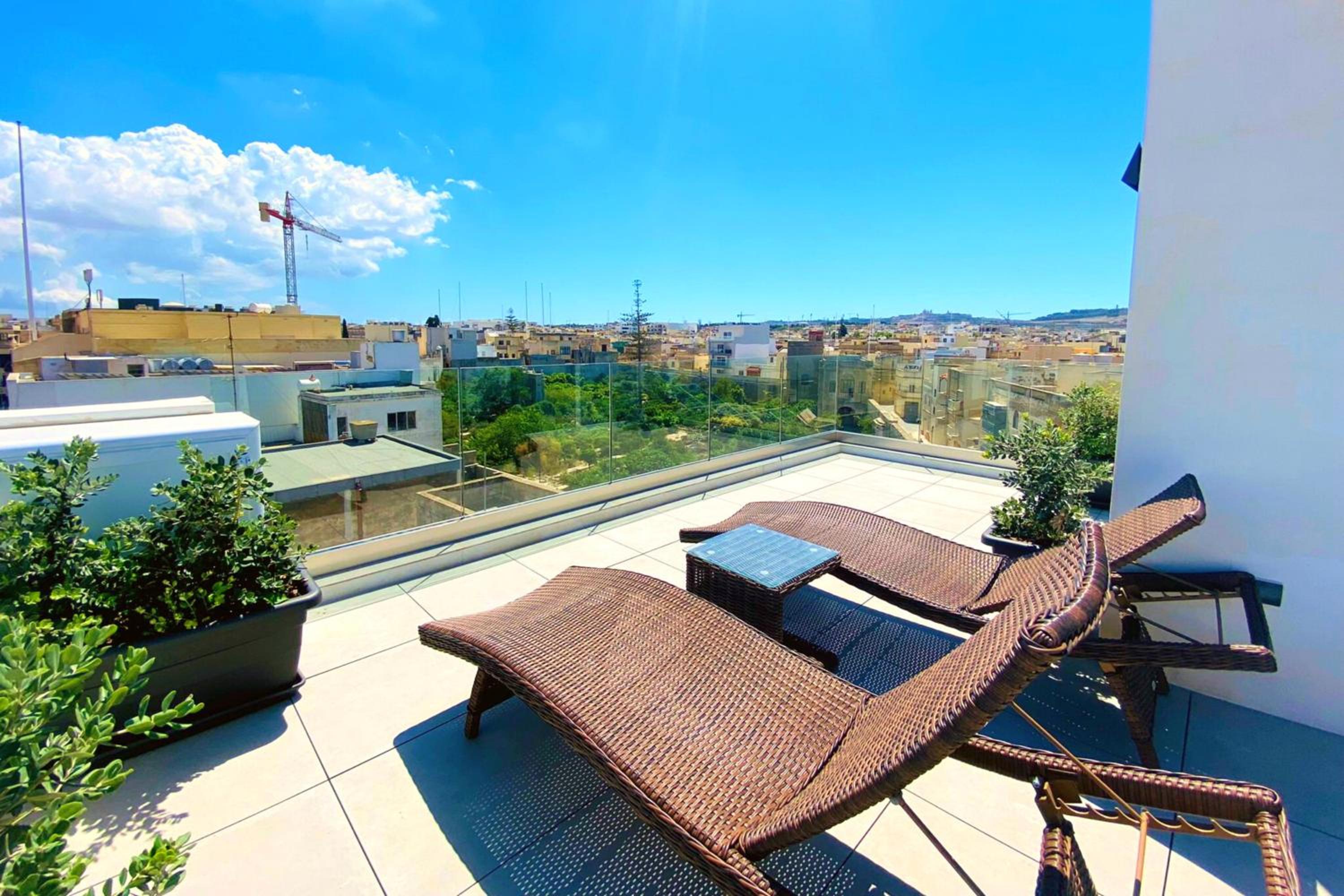 King Suite with Balcony photo 2