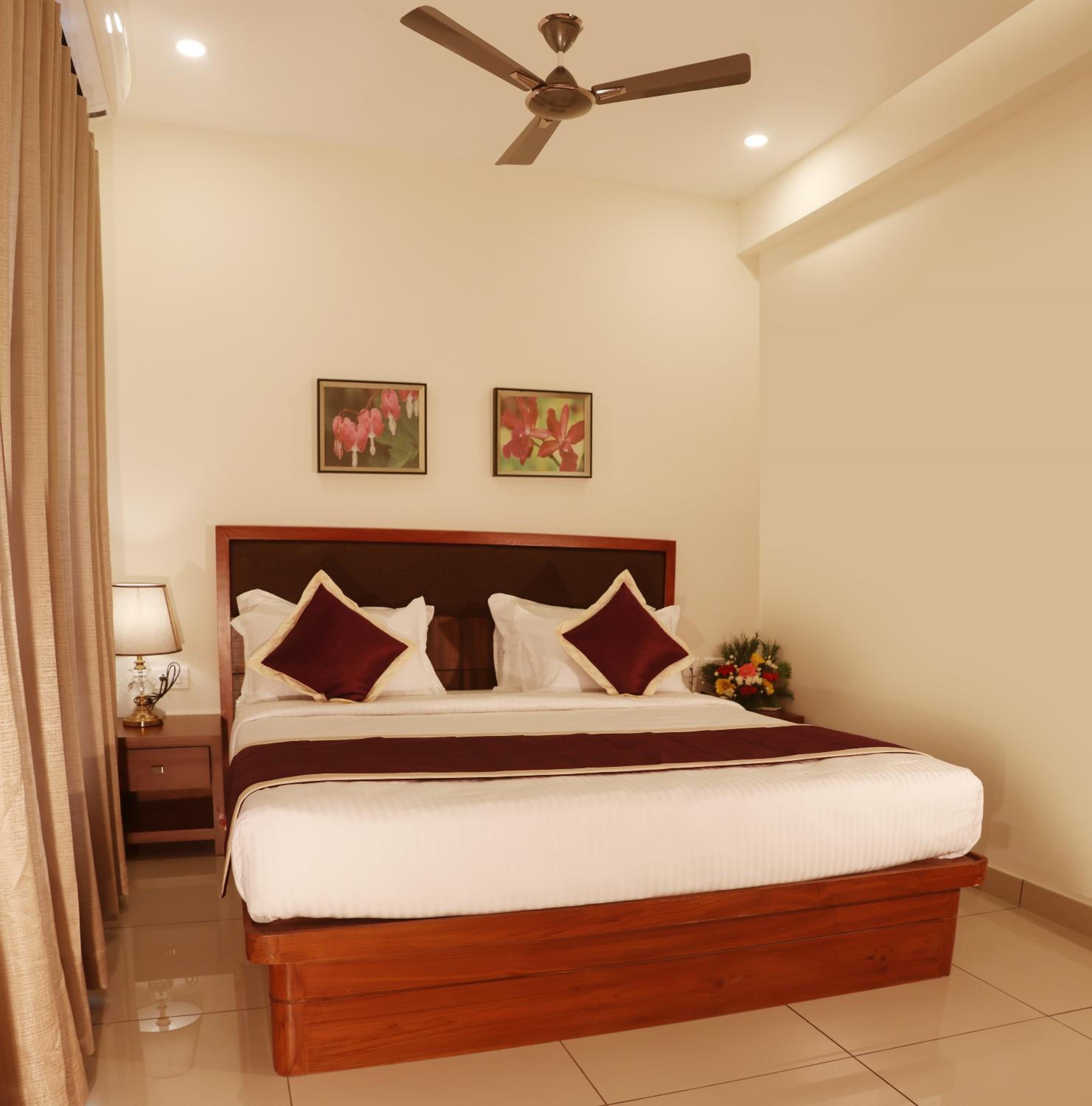 Deluxe Suite photo 3