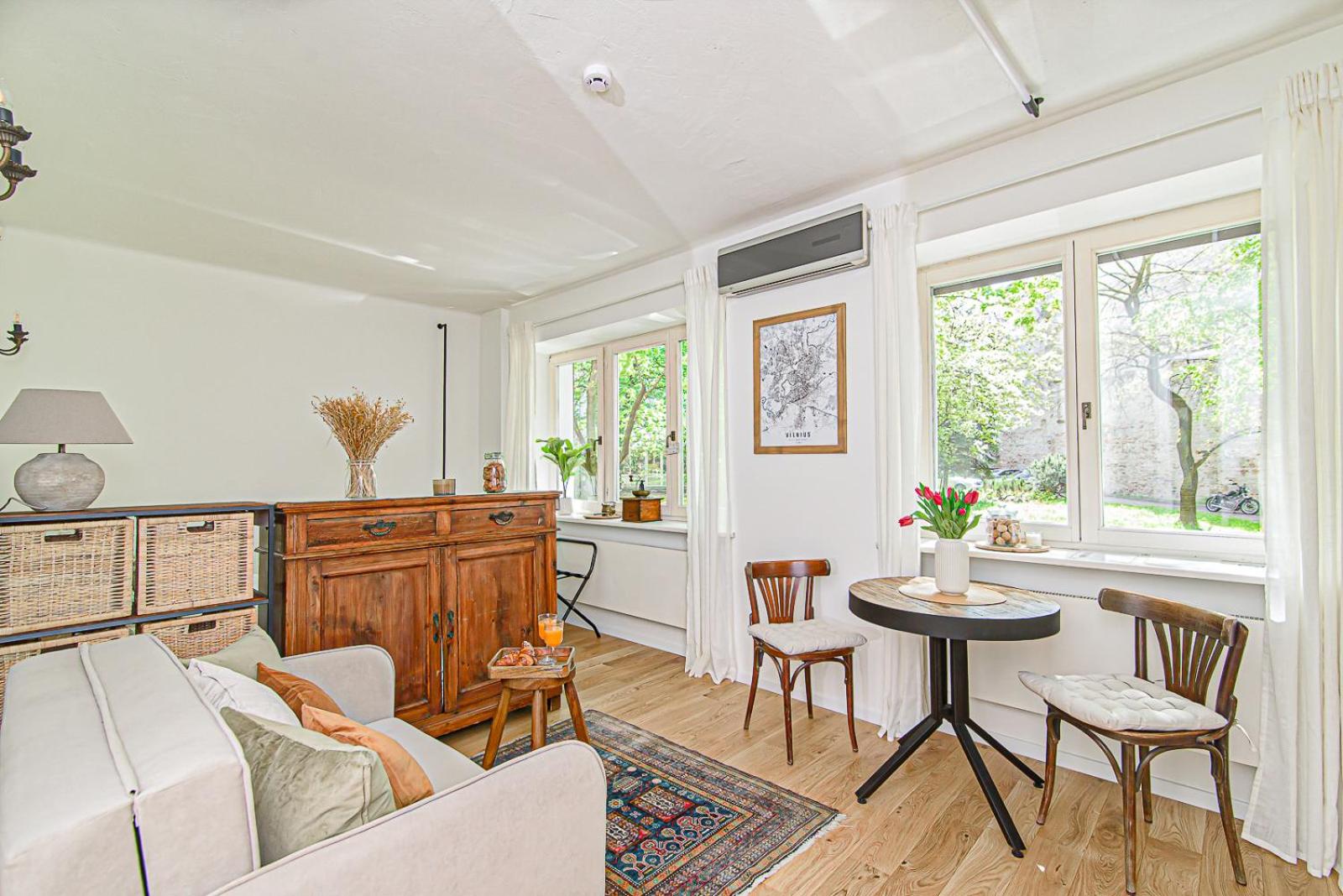 One-Bedroom Apartment - Photo 14