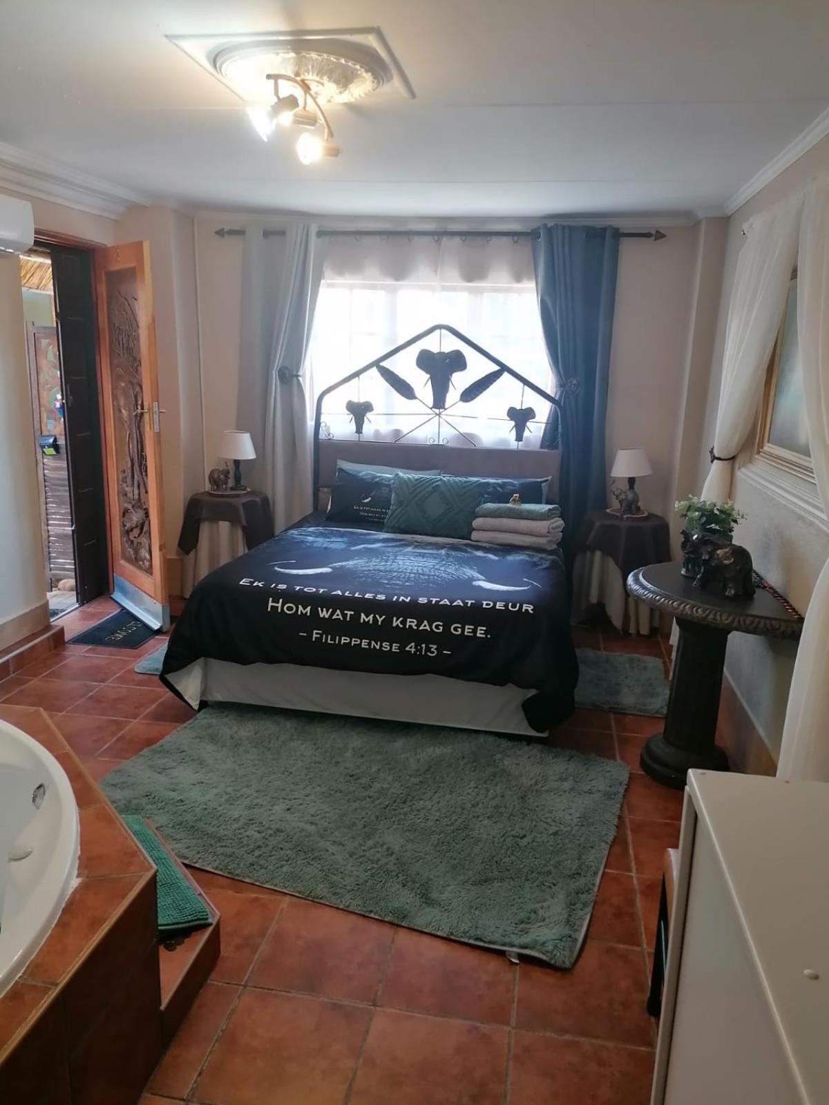 Queen Room - Photo 5