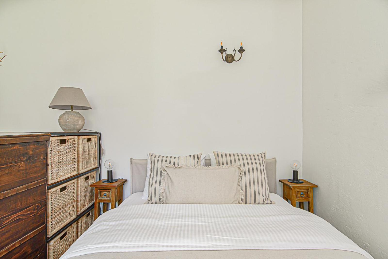 One-Bedroom Apartment - Photo 4