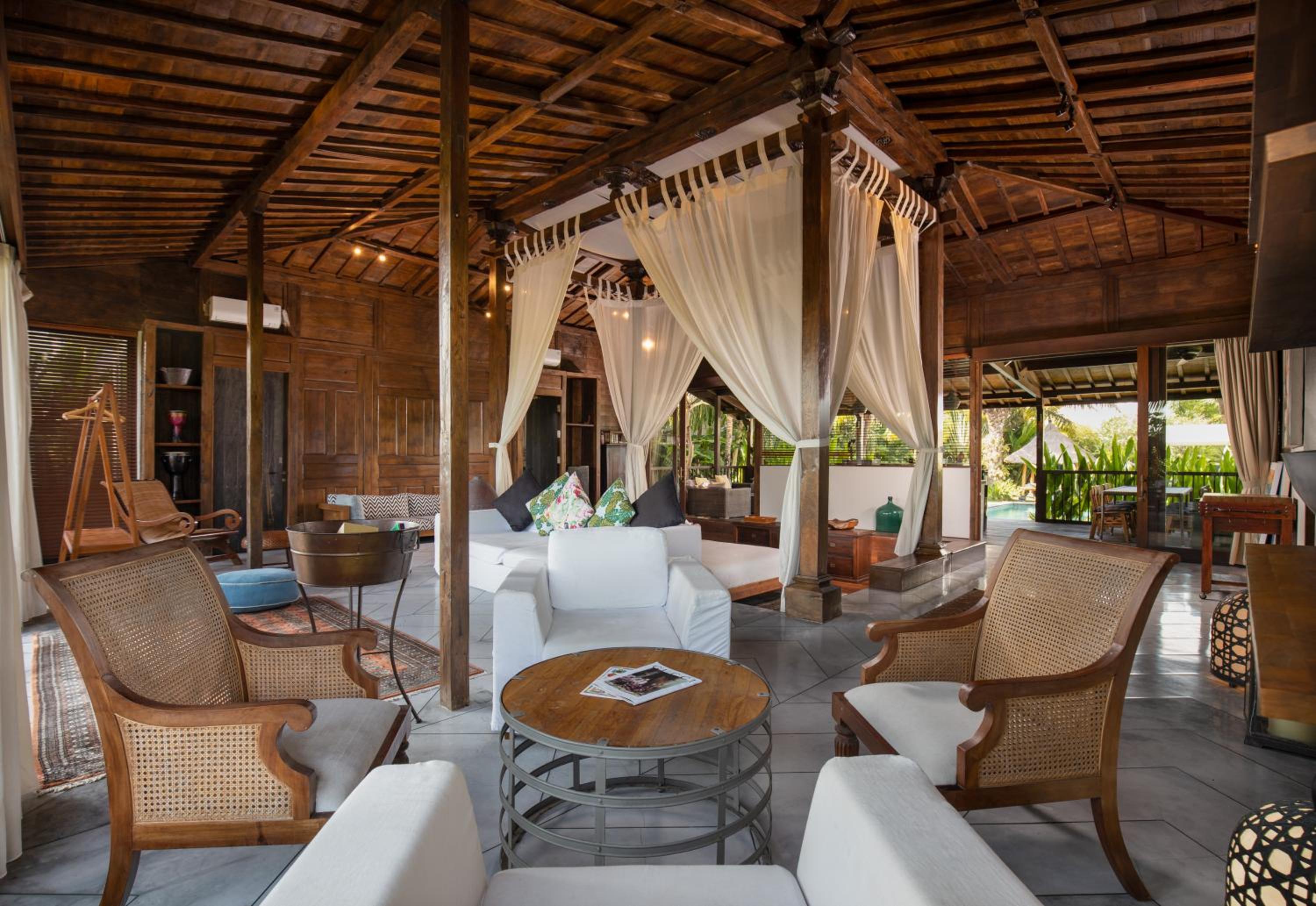 Villa with Private Pool photo 2